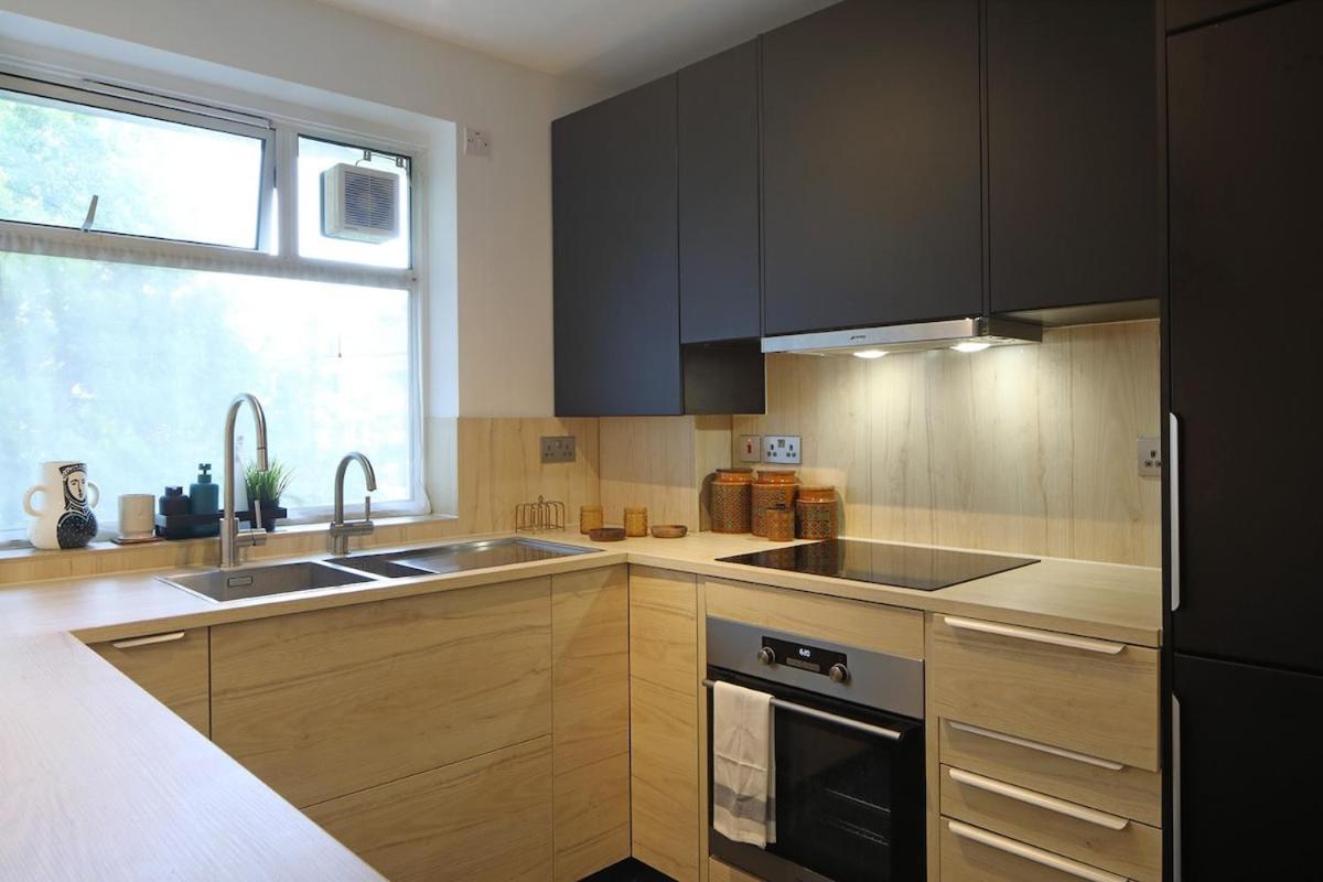 Central London Apartment *