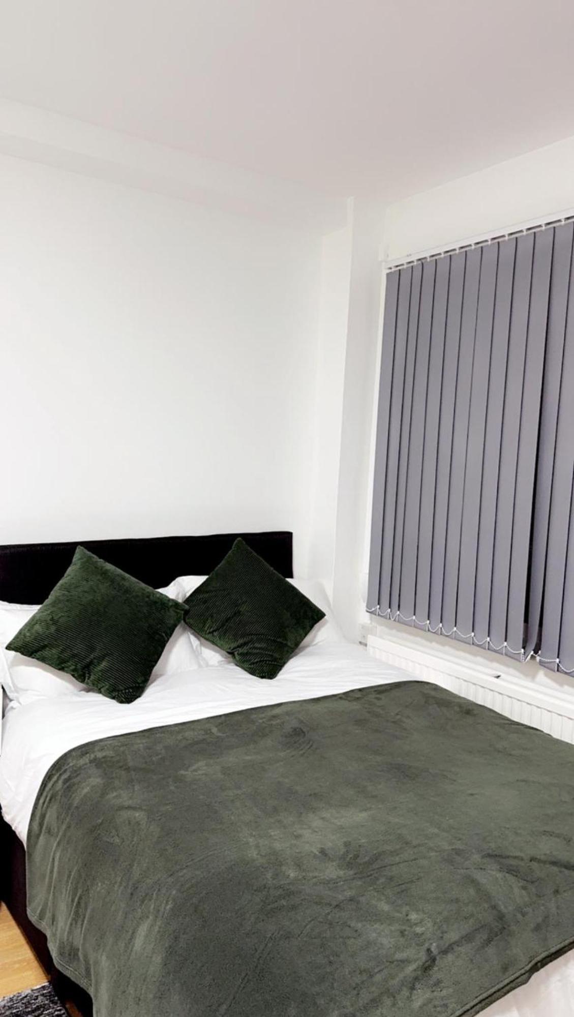 Apartment Rrr Homes London