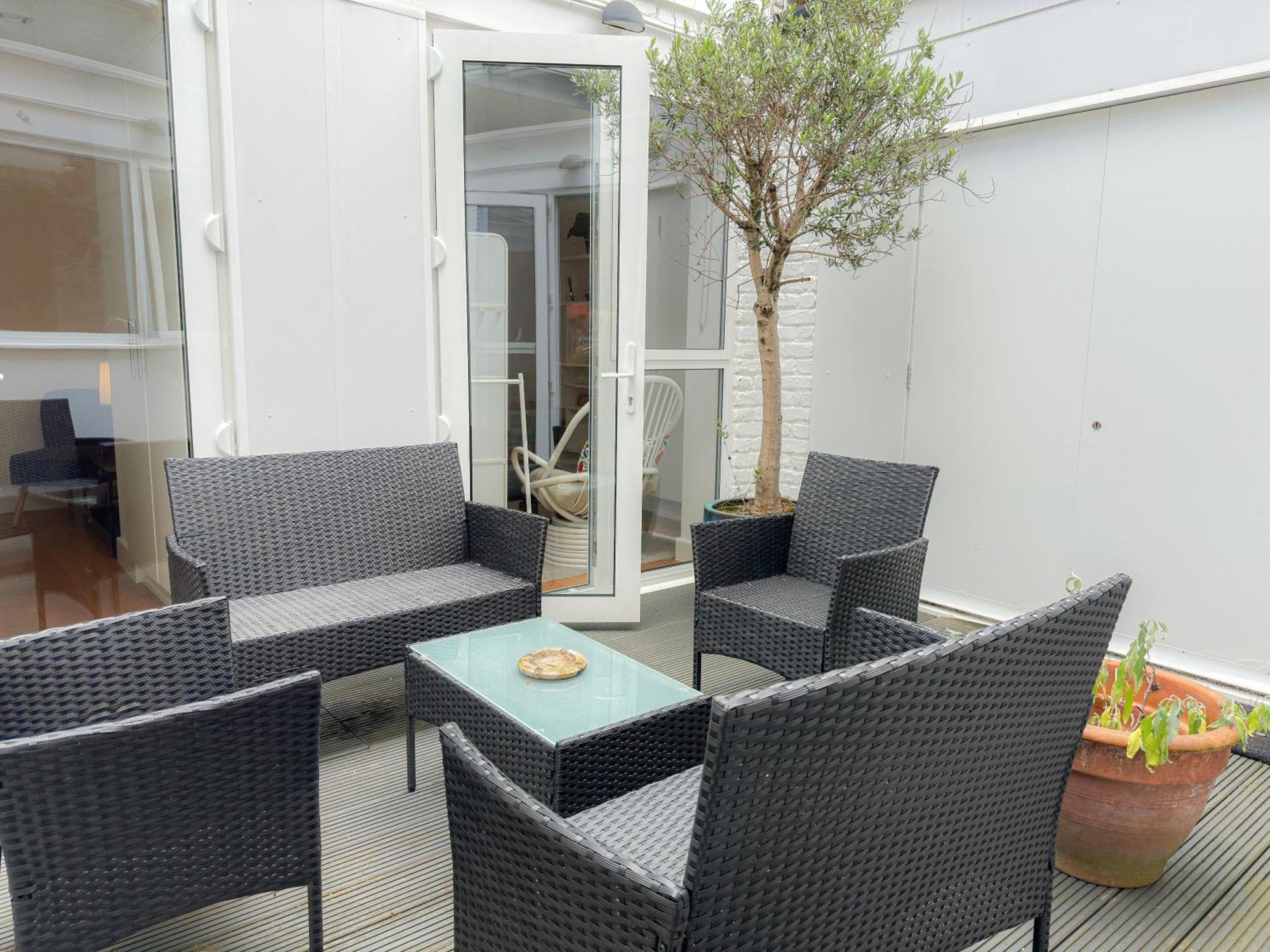 Spacious 3-bedroom Flat In Holloway With Unique Patio With Free Wi-fi Leilighet