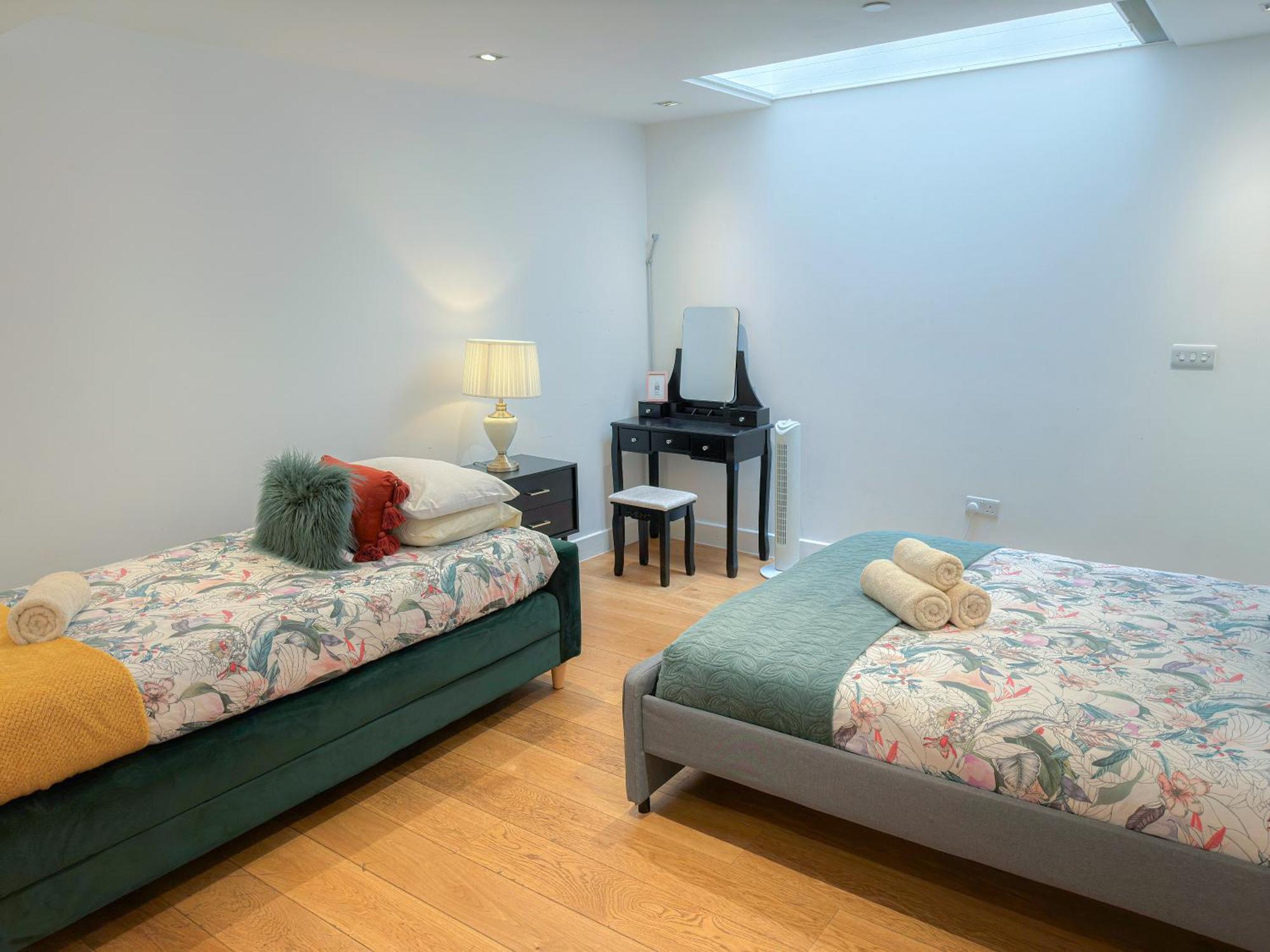 Leilighet Spacious 3-bedroom Flat In Holloway With Unique Patio With Free Wi-fi London