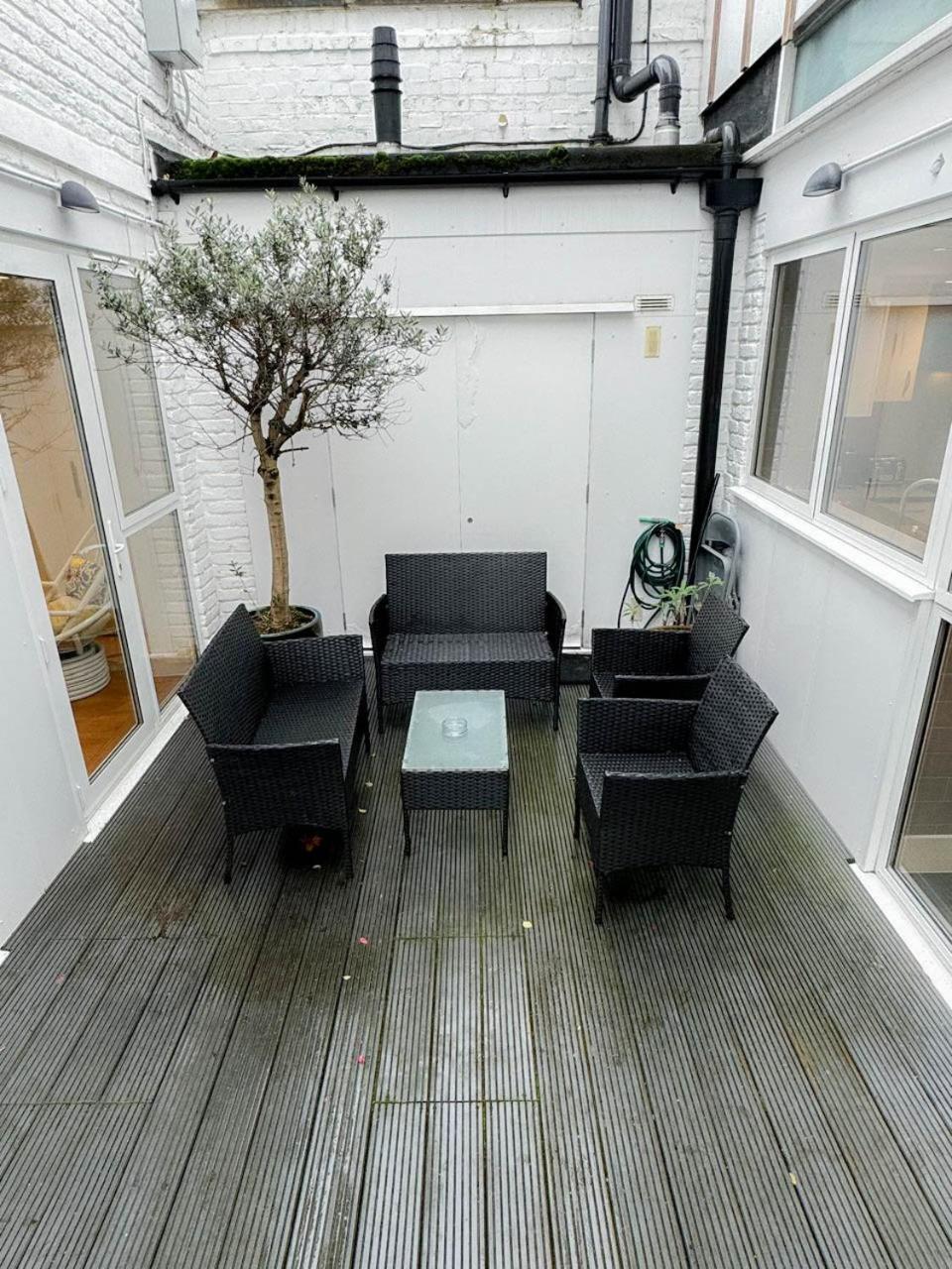 Spacious 3-bedroom Flat In Holloway With Unique Patio With Free Wi-fi Leilighet London