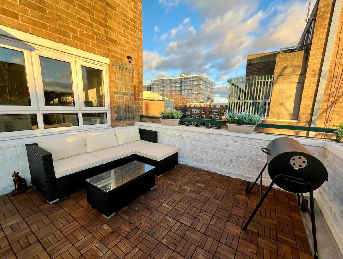 2 Bed Flat With Sunny Terrace London