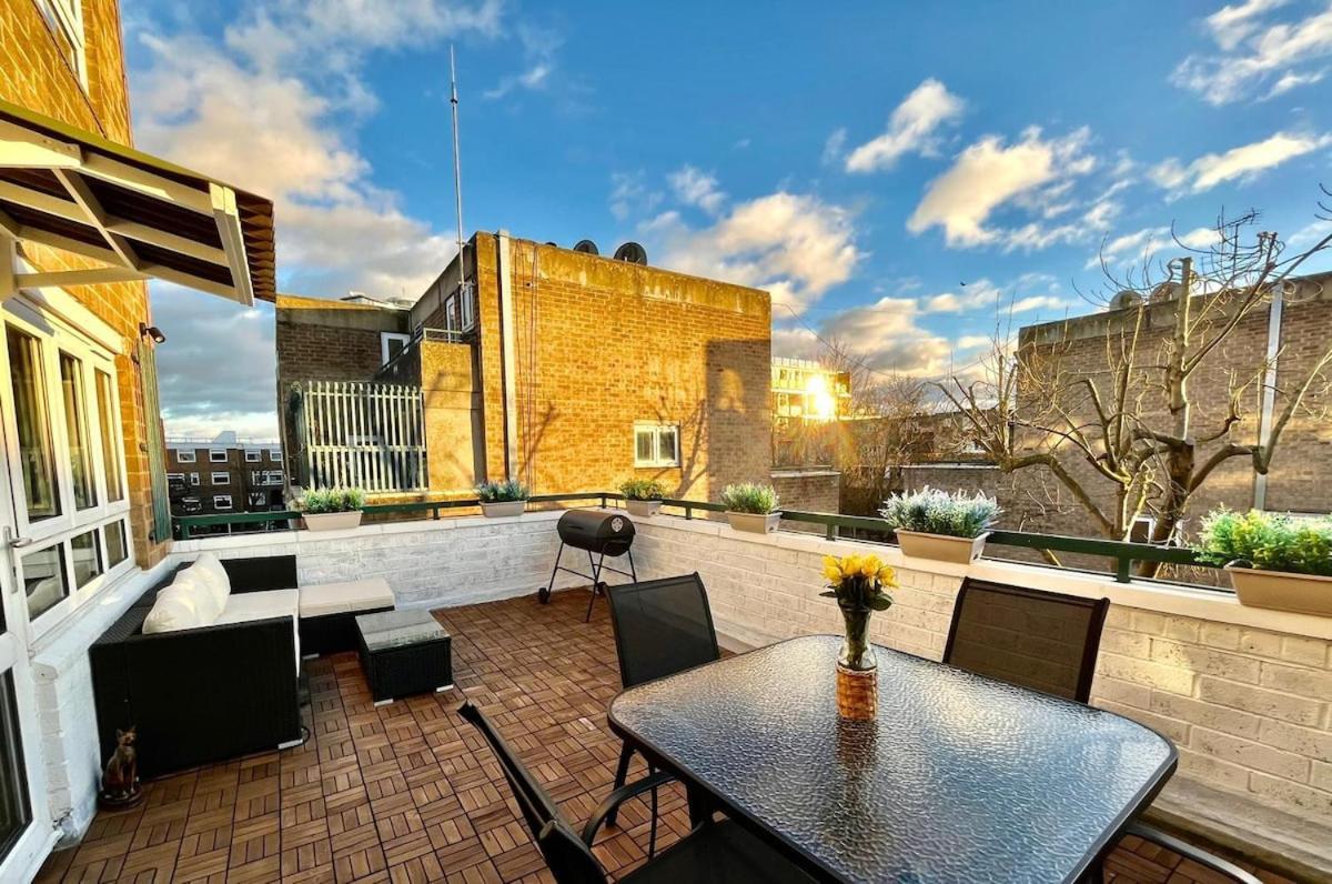 2 Bed Flat With Sunny Terrace *