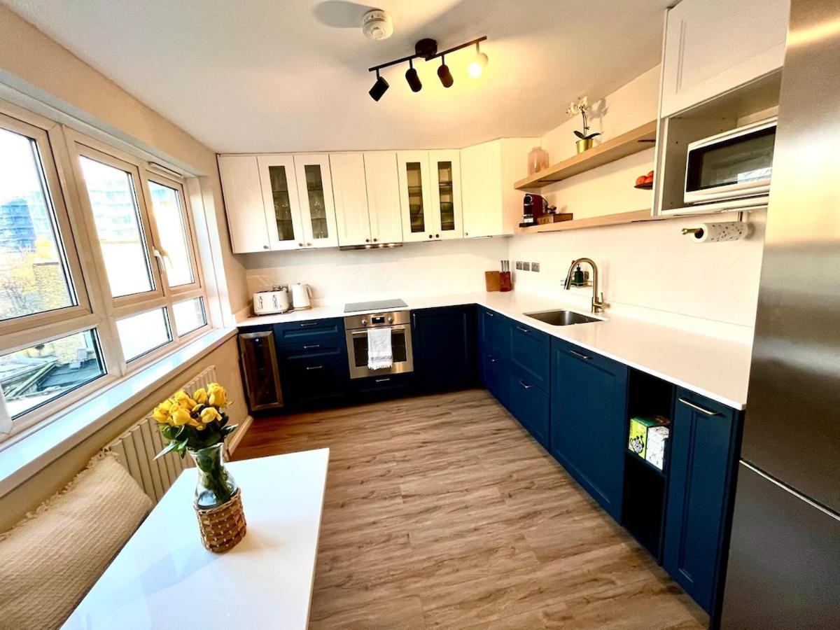 Apartment 2 Bed Flat With Sunny Terrace *