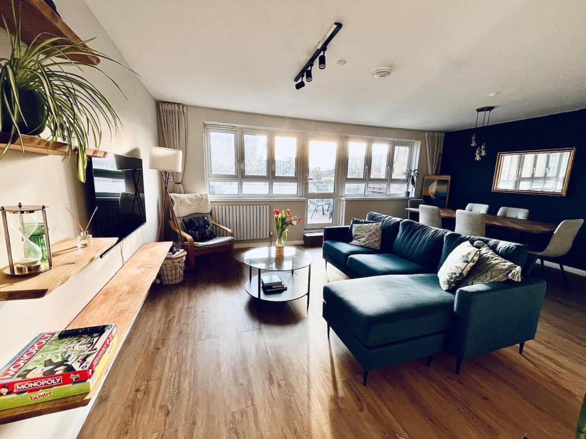 2 Bed Flat With Sunny Terrace