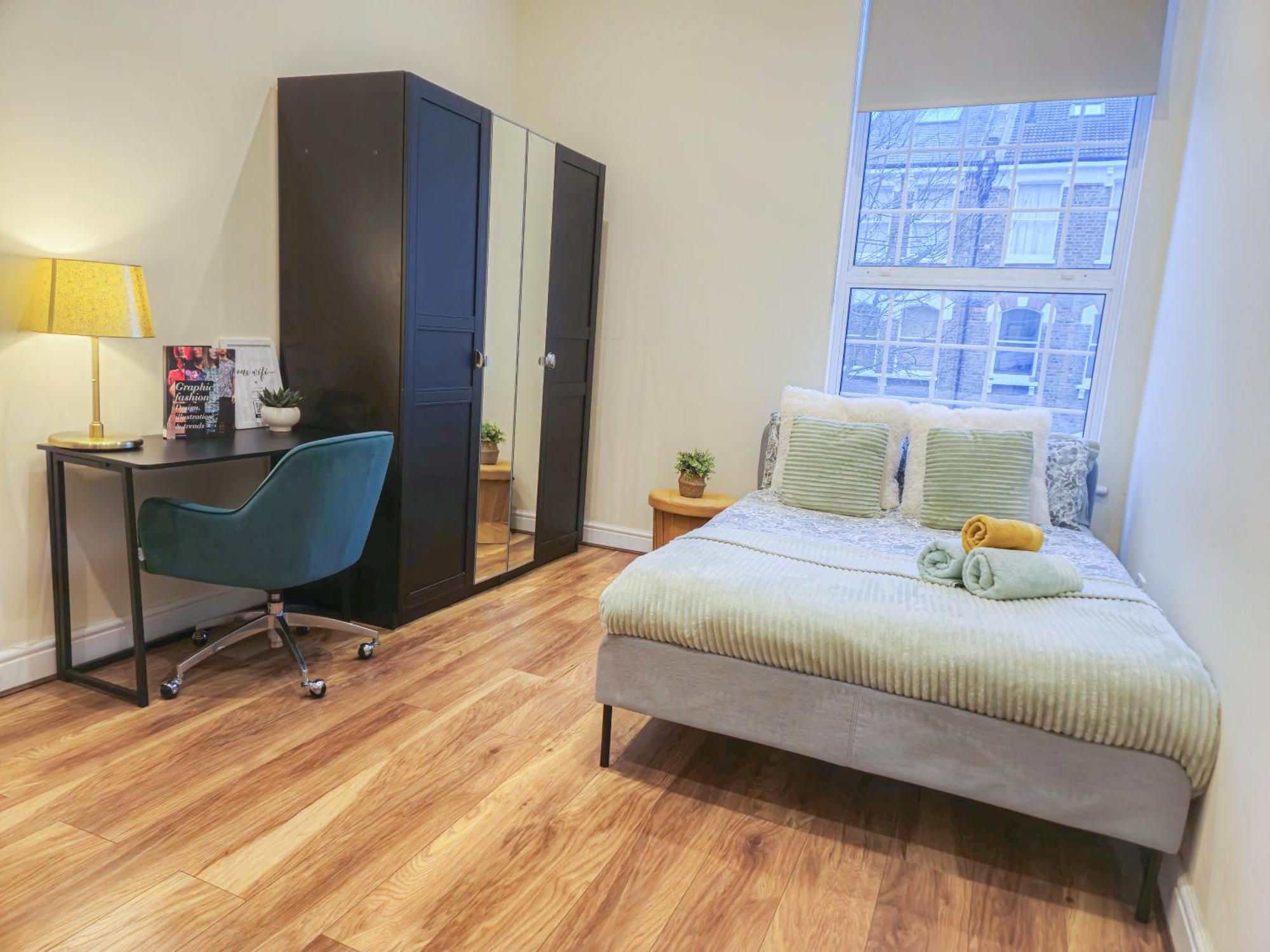 Apartment Cozy 2-bedroom With Free Wi-fi In Shepherds Bush Near Westfield London