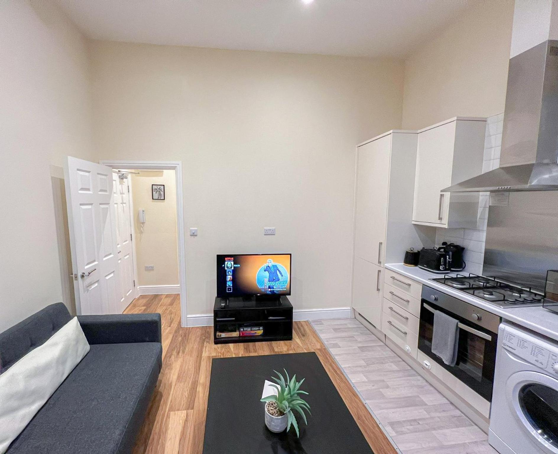 Cozy 2-bedroom With Free Wi-fi In Shepherds Bush Near Westfield London
