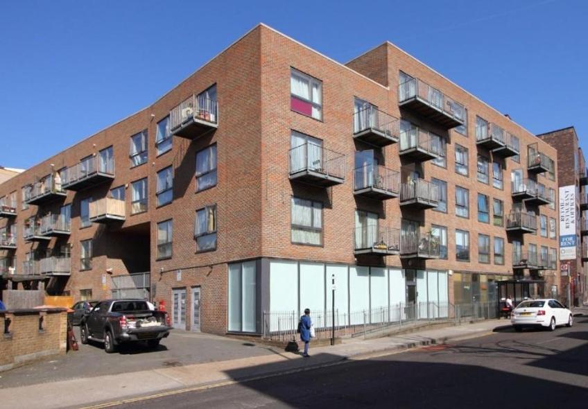Sunny For 4 Guests, Self Check In Apartment