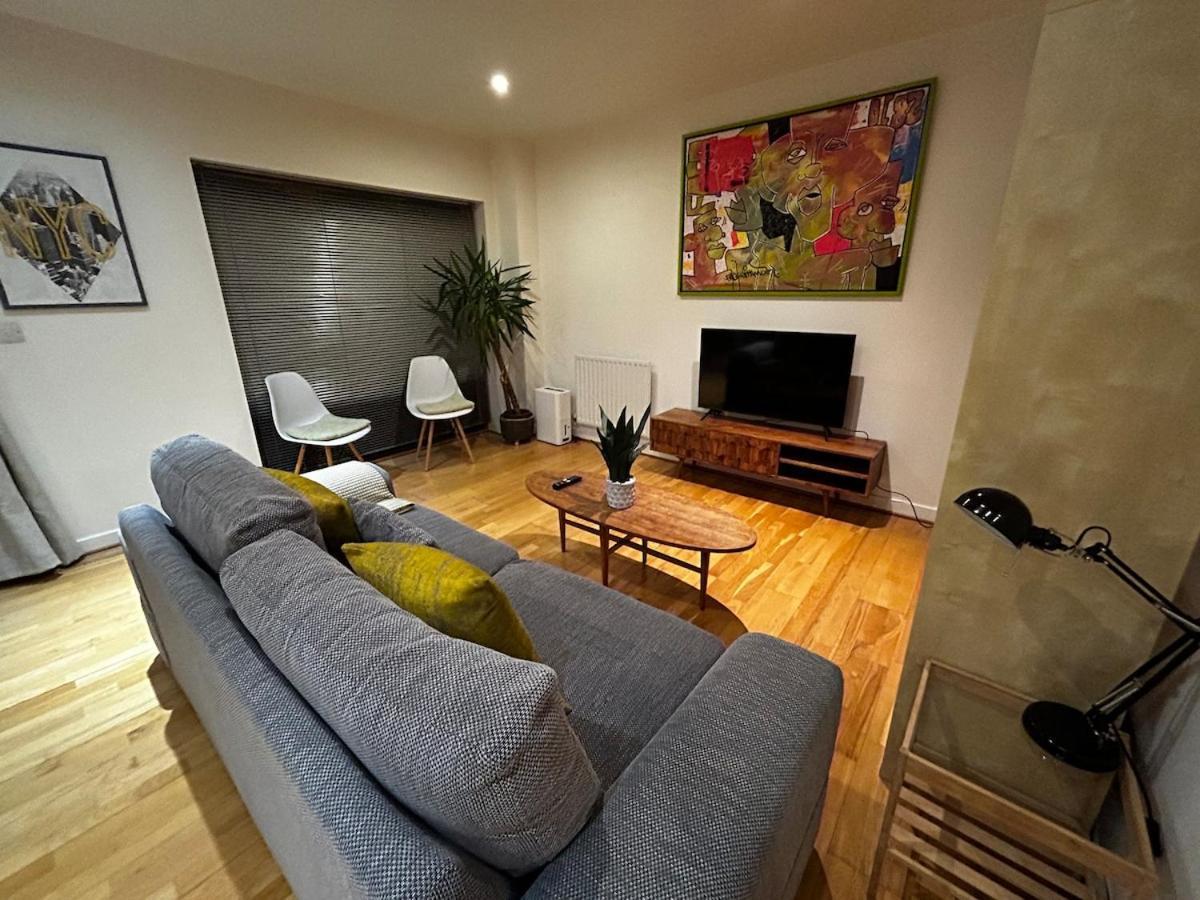 Sunny For 4 Guests, Self Check In Apartment