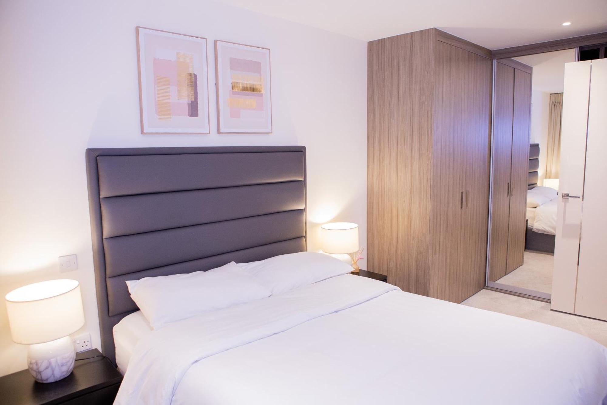 Luxury 1 Bedroom With Riverview *