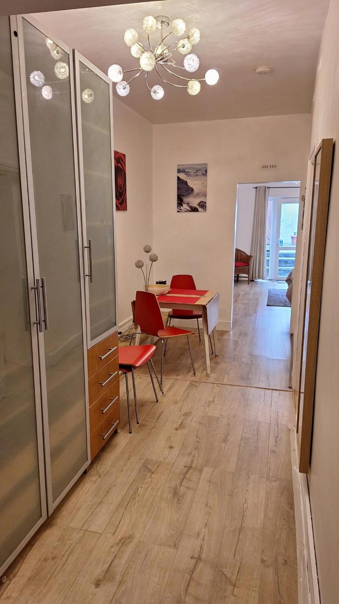 Apartment Spacious Private
