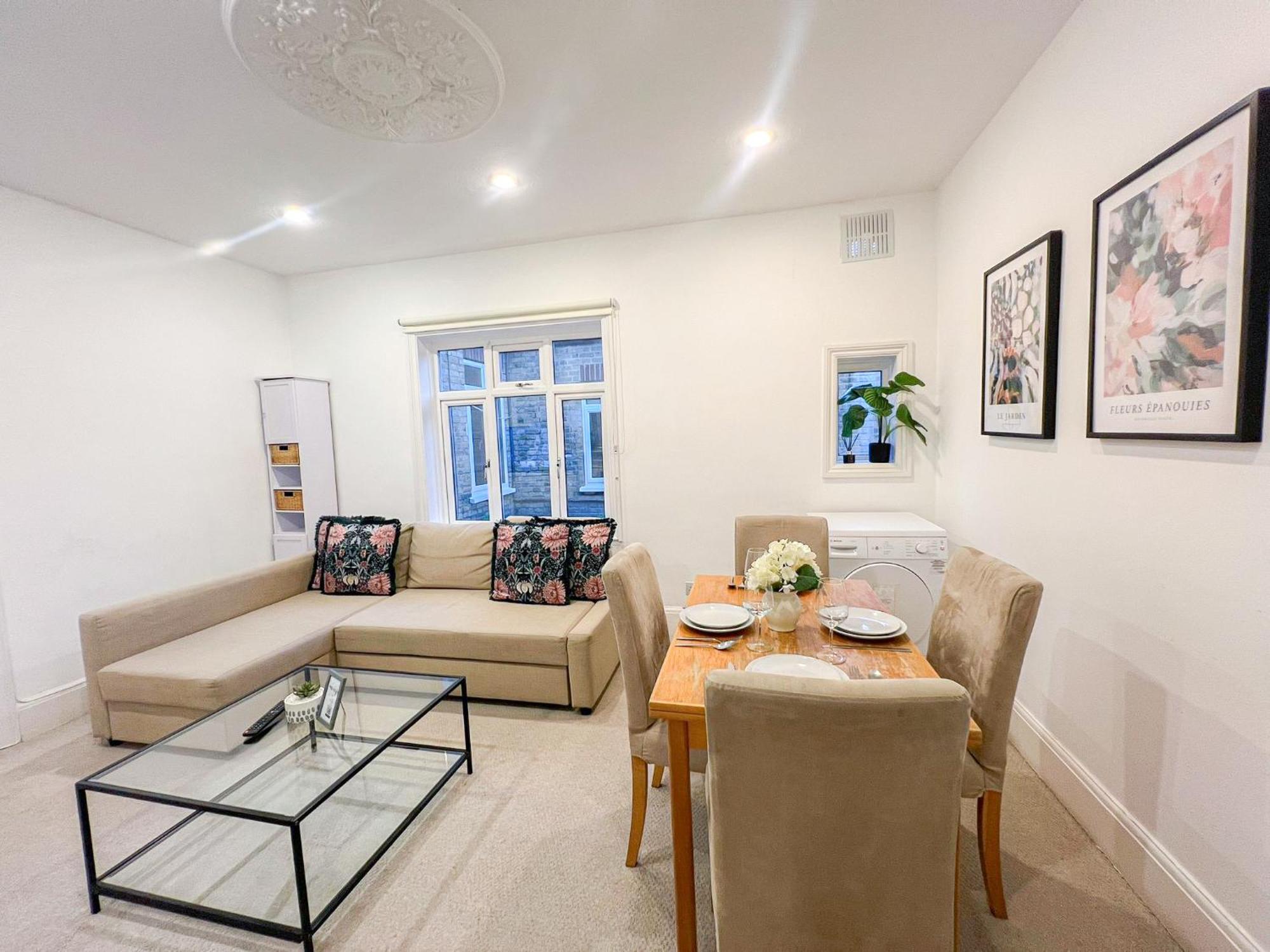 Apartment Refined Hammersmith 3-bedroom With Rooftop Terrace London