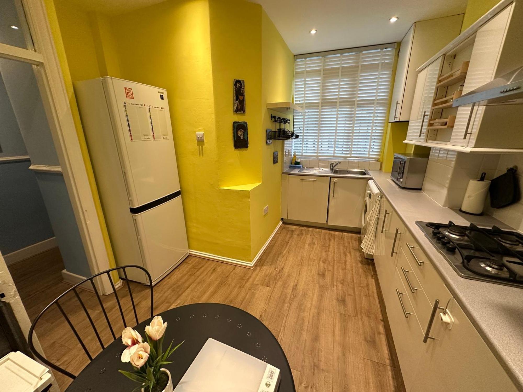 Emma House Apartment