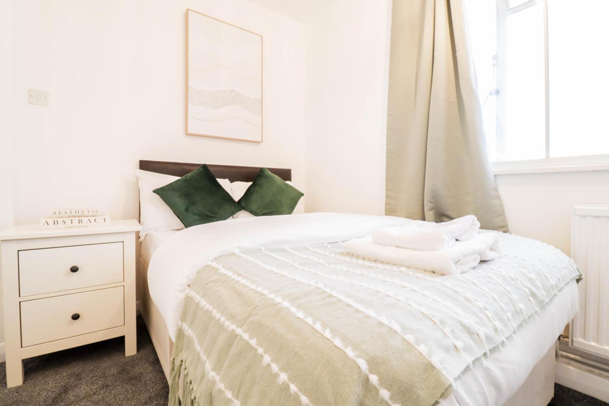 Stylish 3-bedroom Maisonette In Clapham Apartment *