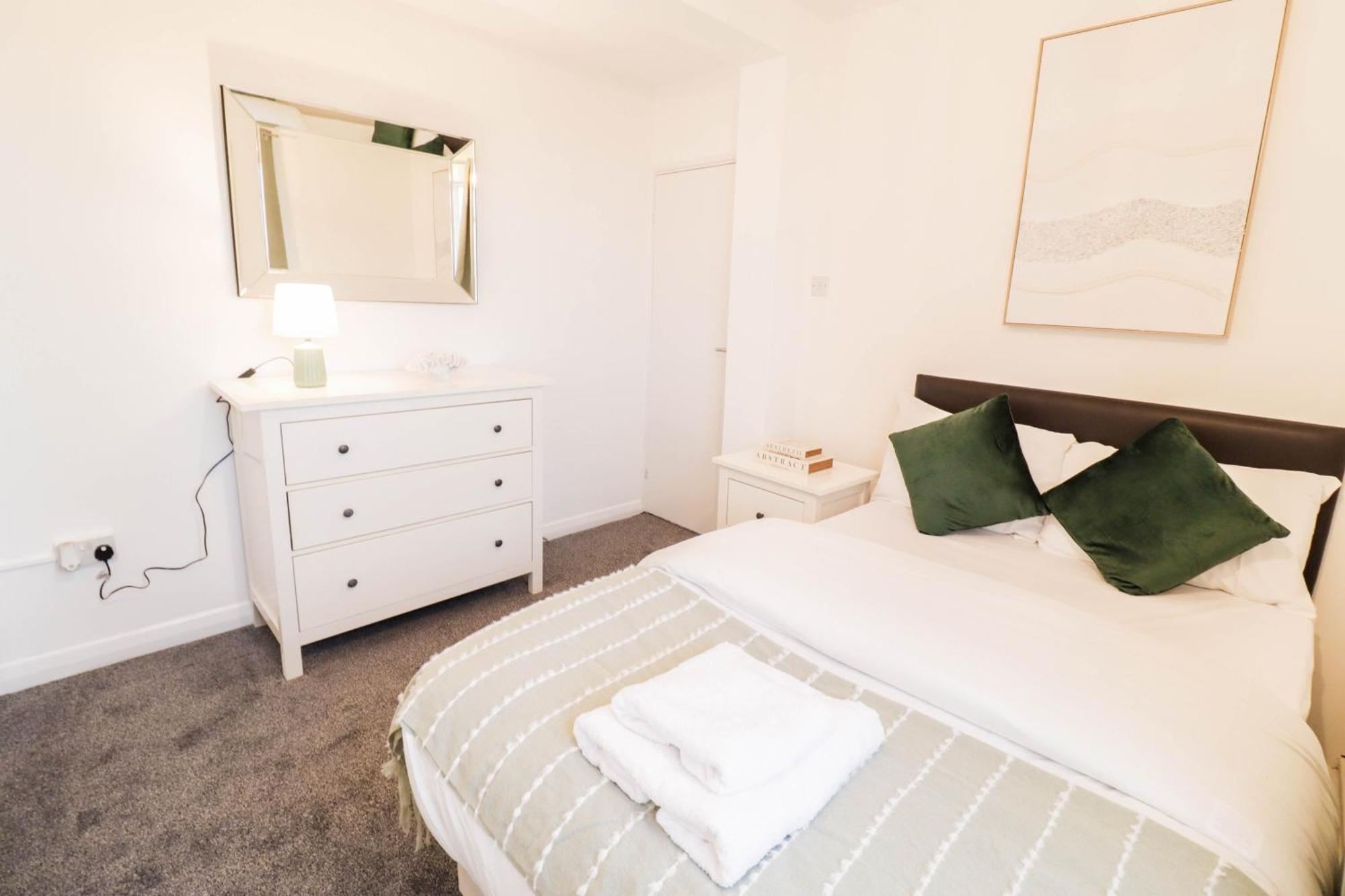 Stylish 3-bedroom Maisonette In Clapham * London