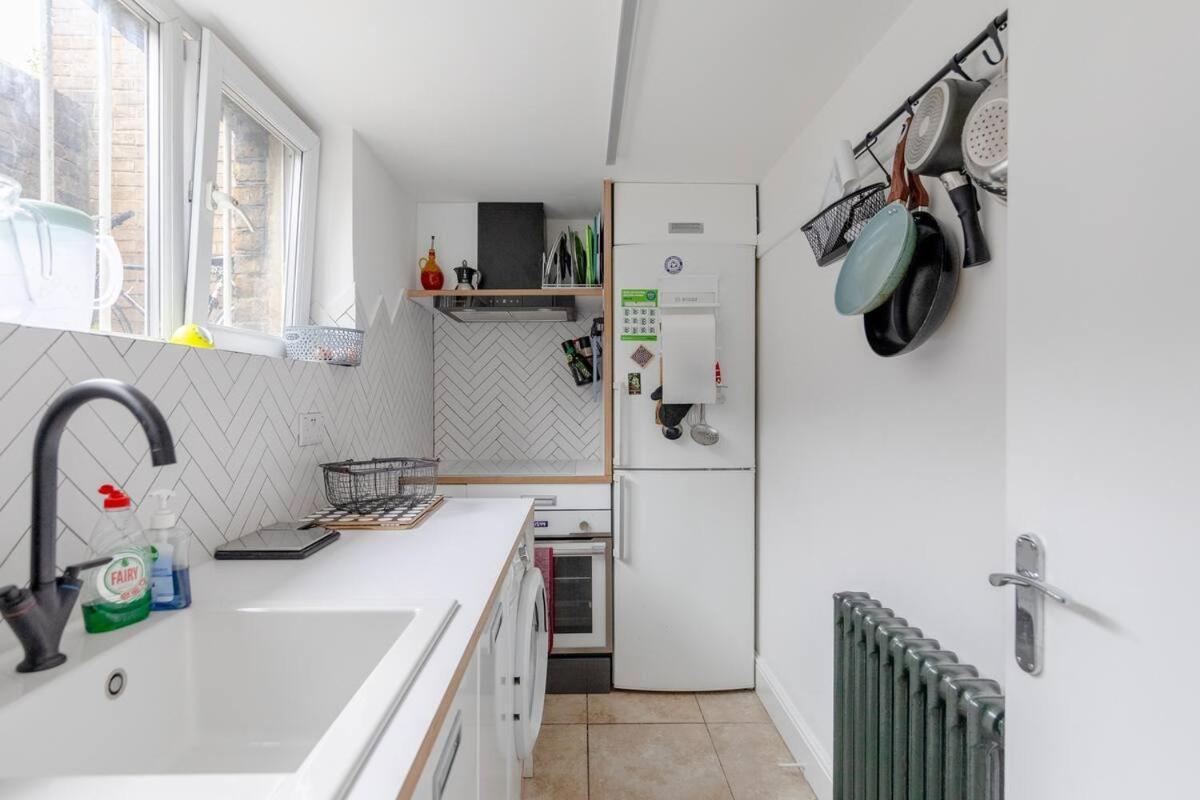 Convenient 1 Bedroom In Dalston Apartment London