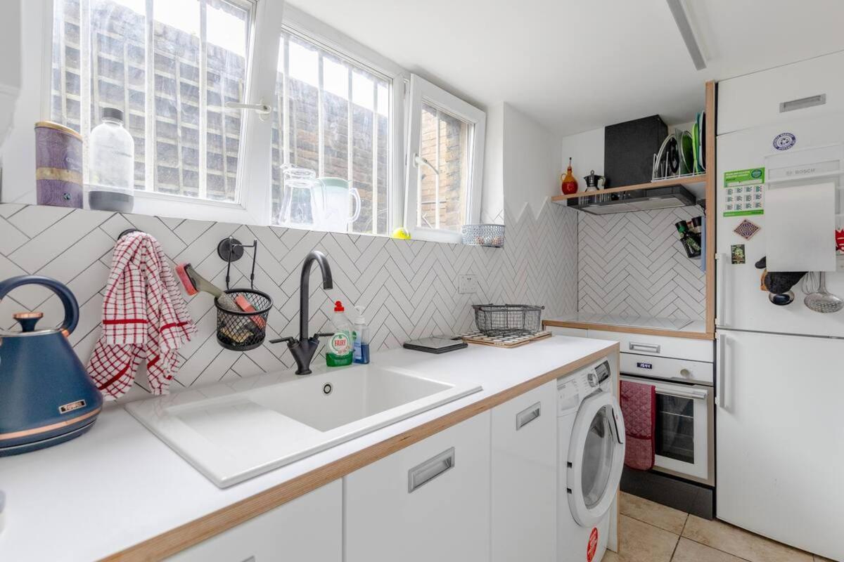 Convenient 1 Bedroom In Dalston Apartment *