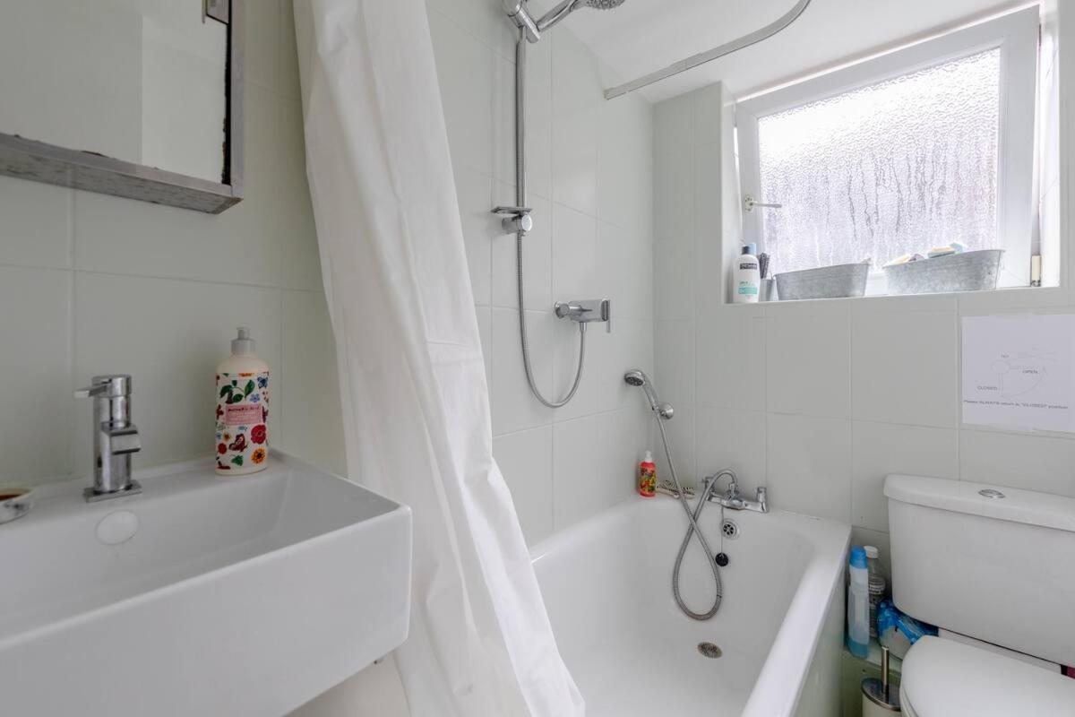 Convenient 1 Bedroom In Dalston *