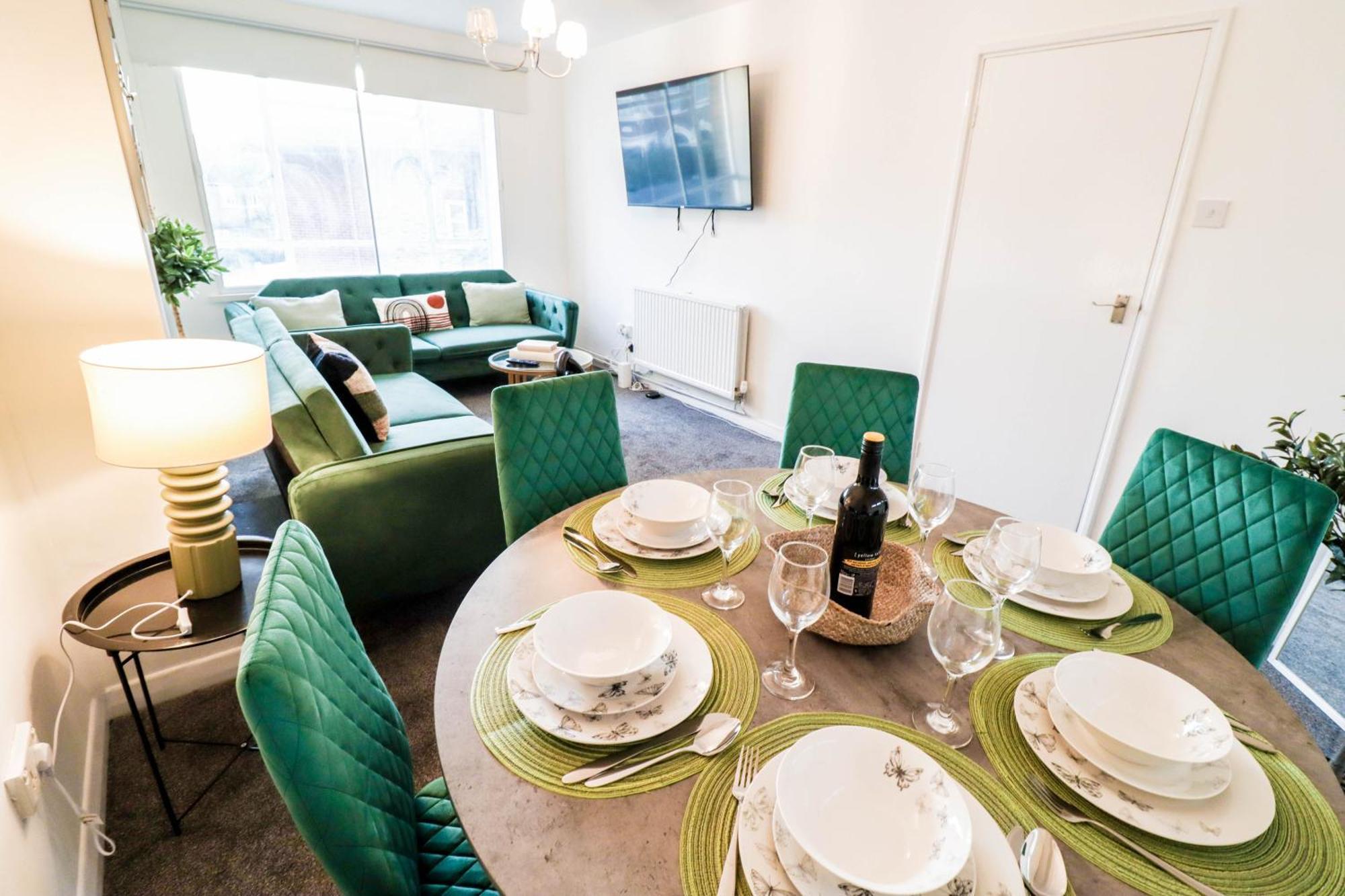 Stylish 3-bedroom Maisonette In Clapham * London