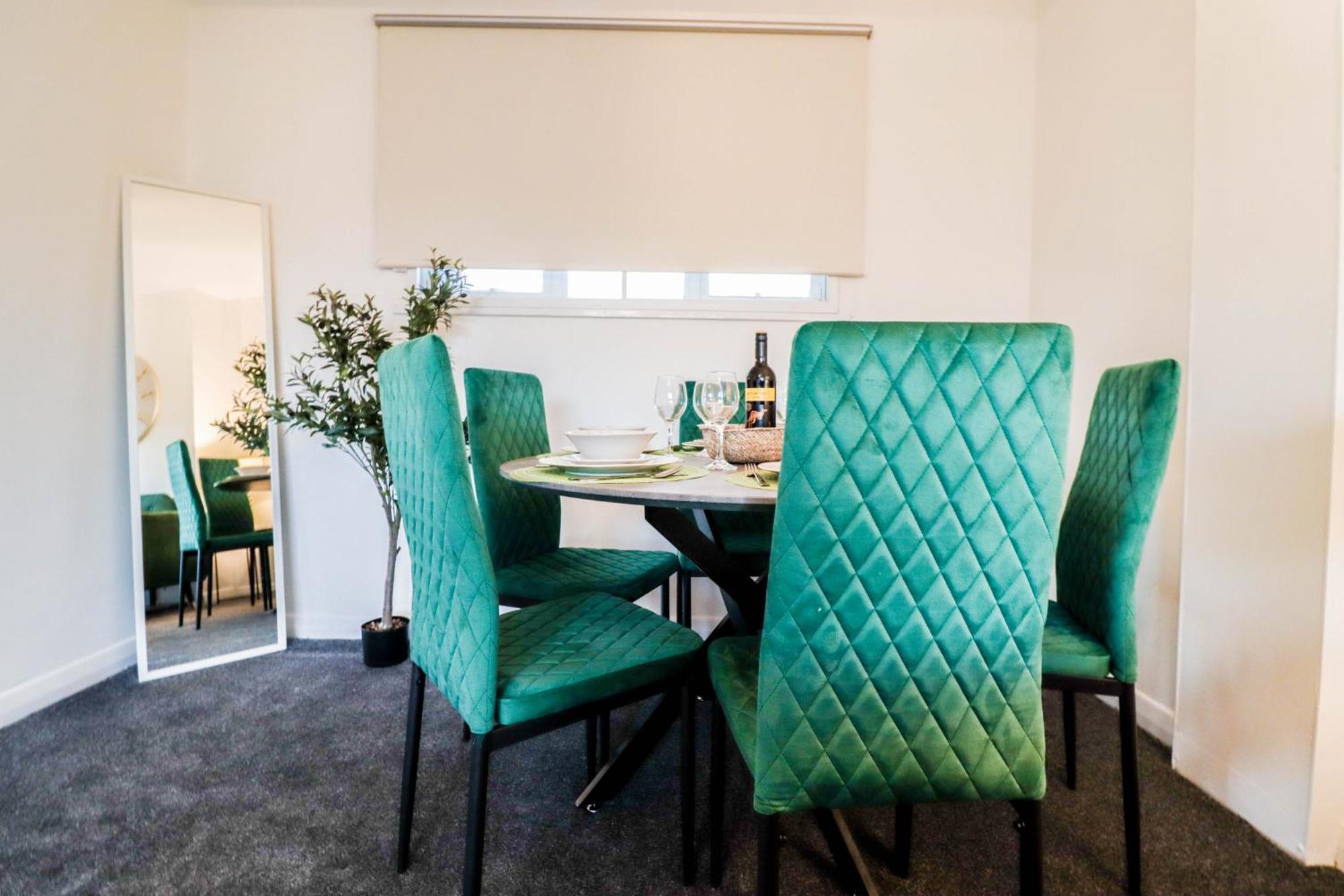 Stylish 3-bedroom Maisonette In Clapham