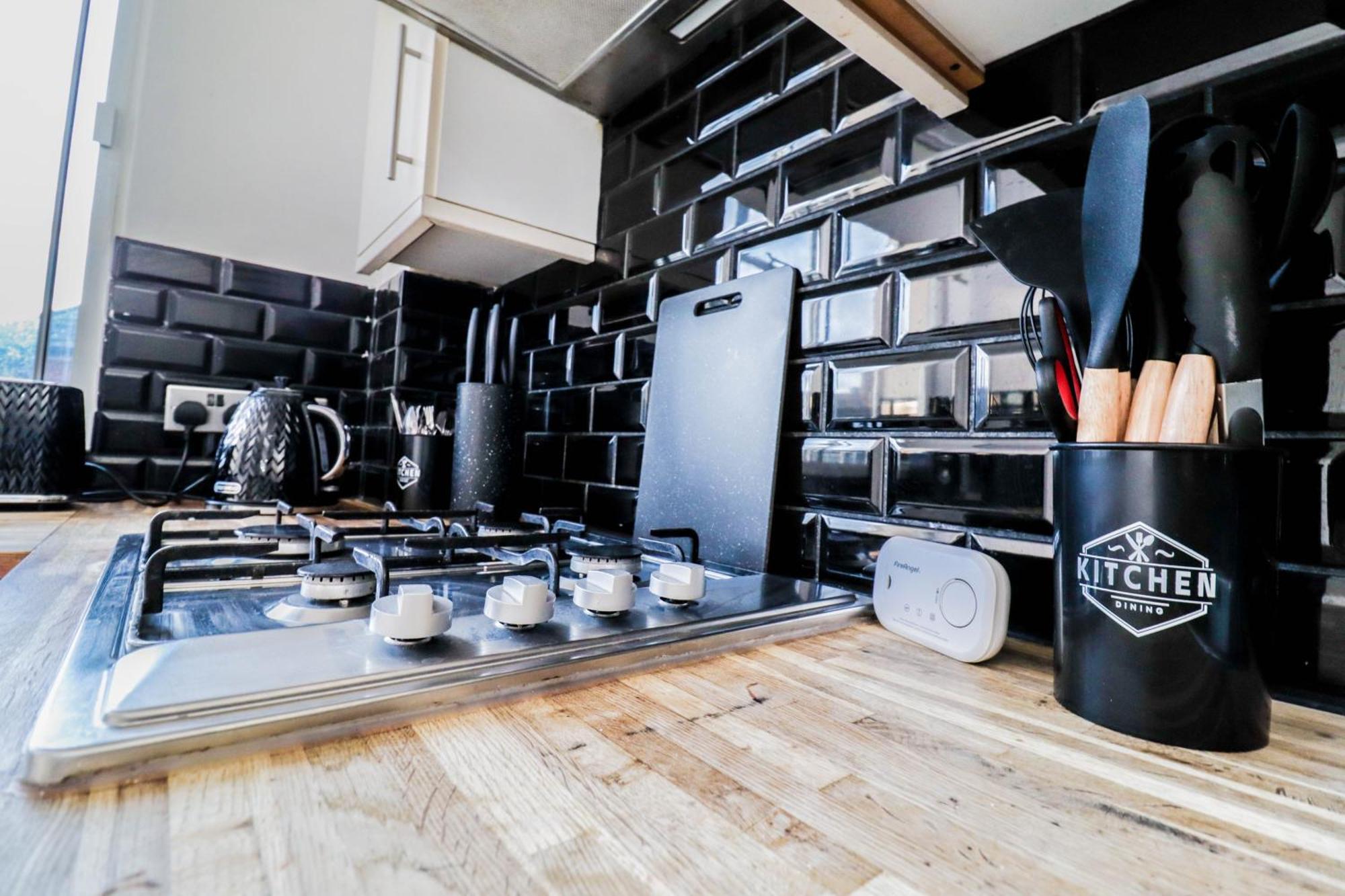 Stylish 3-bedroom Maisonette In Clapham Apartment