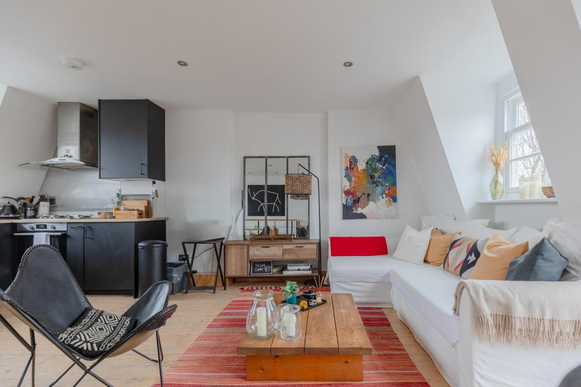 Glorious 2bd Duplex With Balcony Islington Apartment *