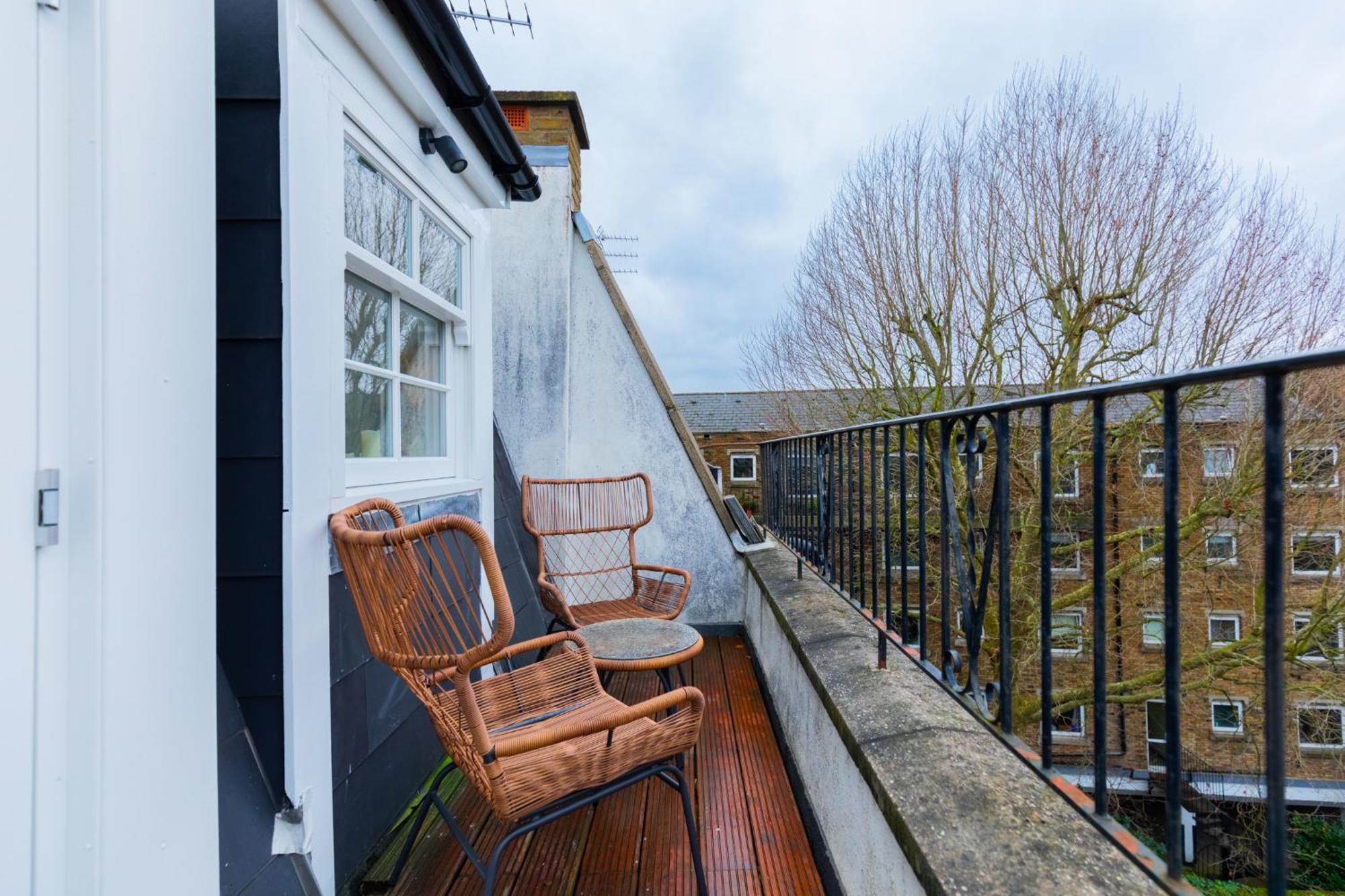 Glorious 2bd Duplex With Balcony Islington * London