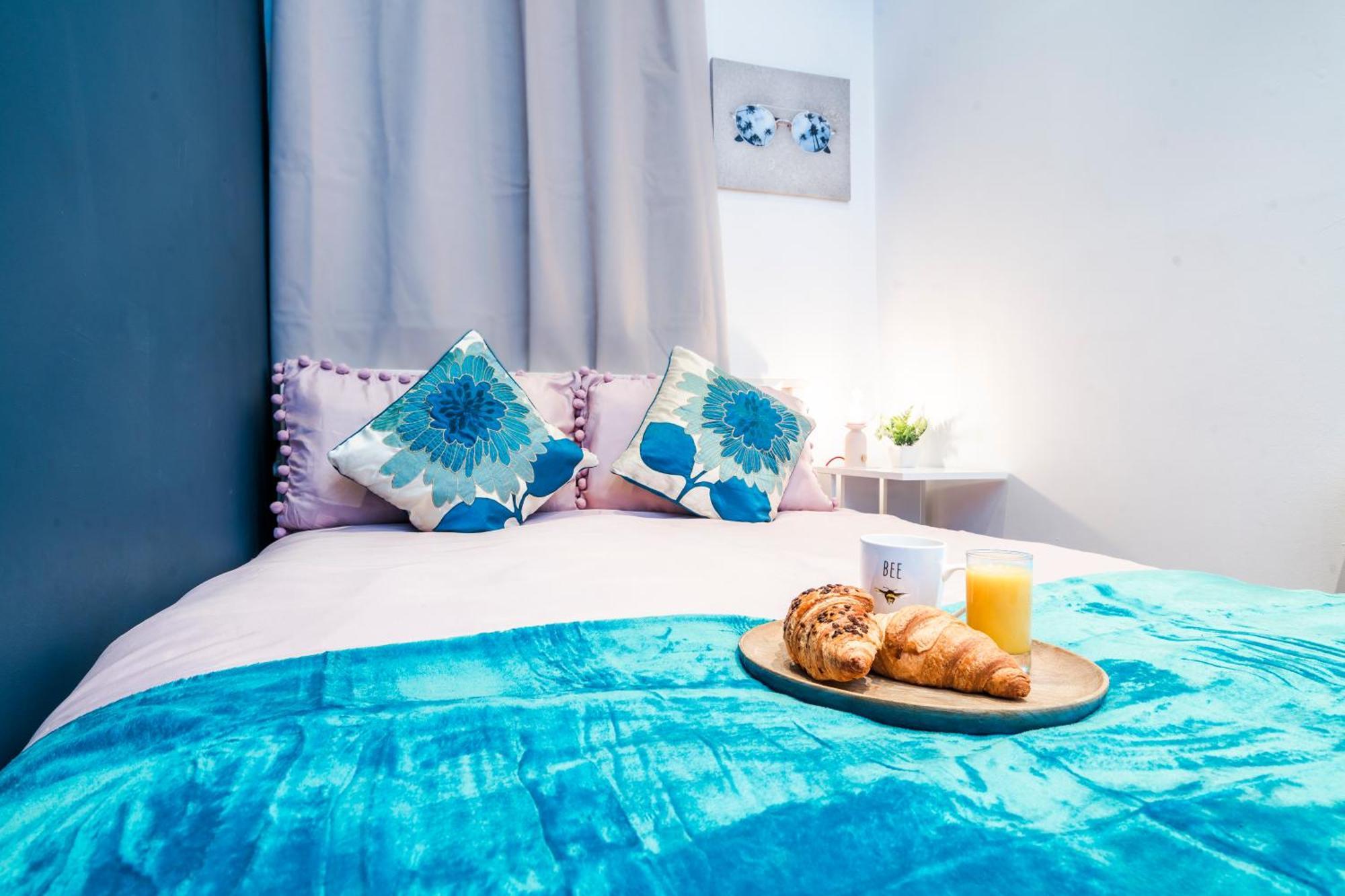 Apartment Charming Tooting Hideaway Garden, Resident Parking, Near Tooting Hospital *