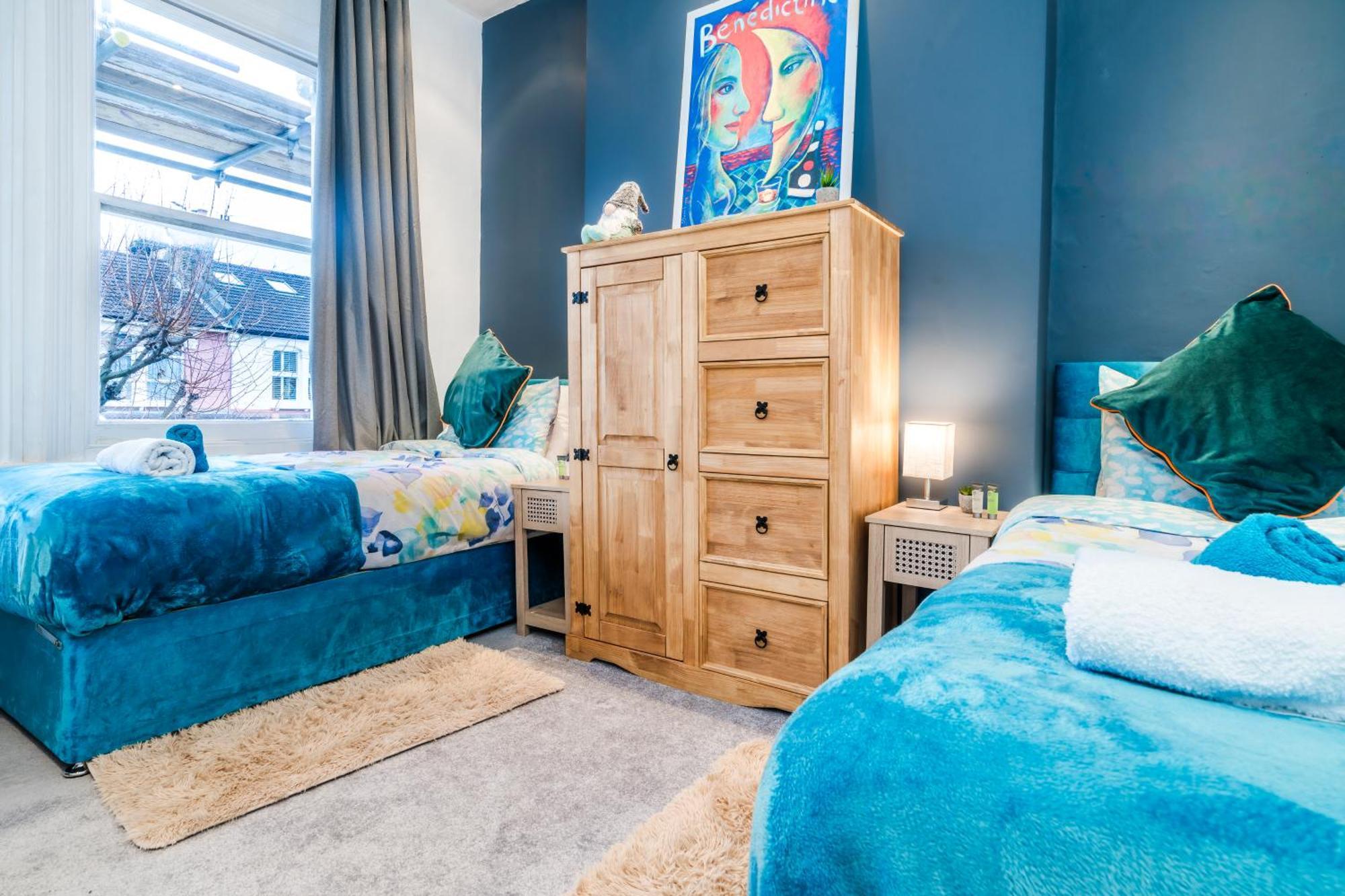 Apartment Charming Tooting Hideaway Garden, Resident Parking, Near Tooting Hospital *