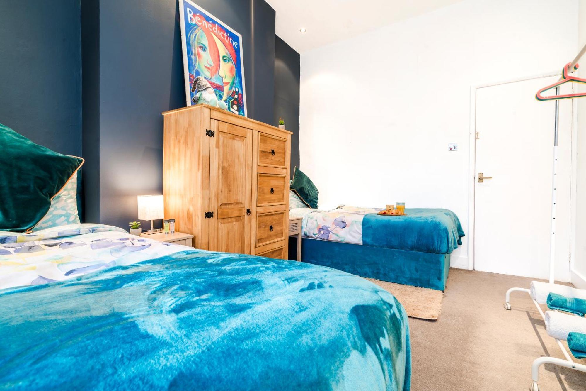 Apartment Charming Tooting Hideaway Garden, Resident Parking, Near Tooting Hospital *