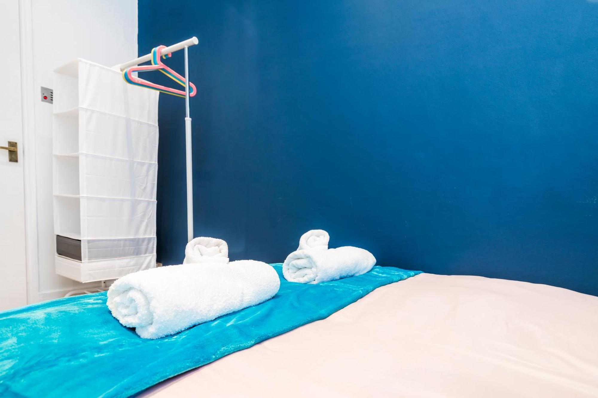 Apartment Charming Tooting Hideaway Garden, Resident Parking, Near Tooting Hospital London