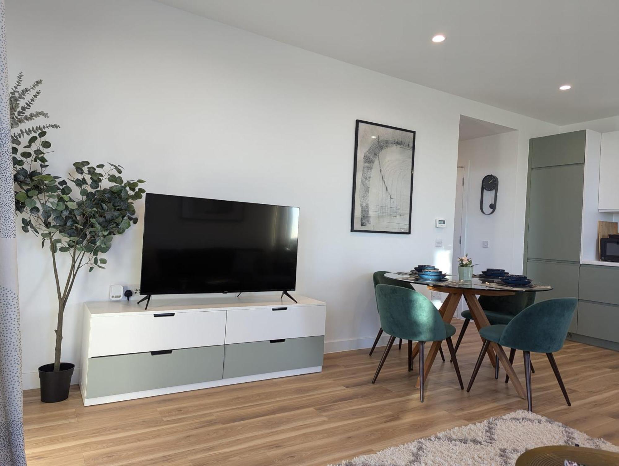 Hale Elite - 20 Min From Apartment