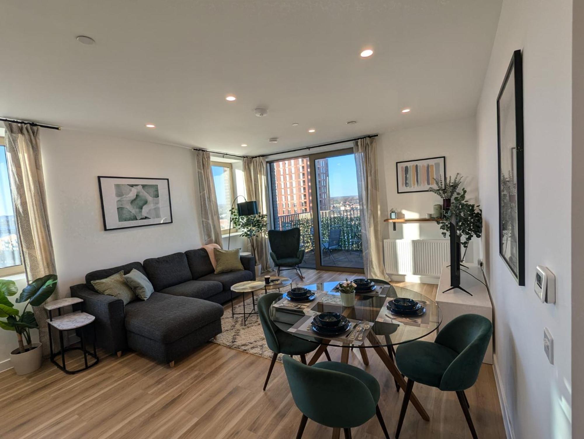 Hale Elite - 20 Min From Apartment