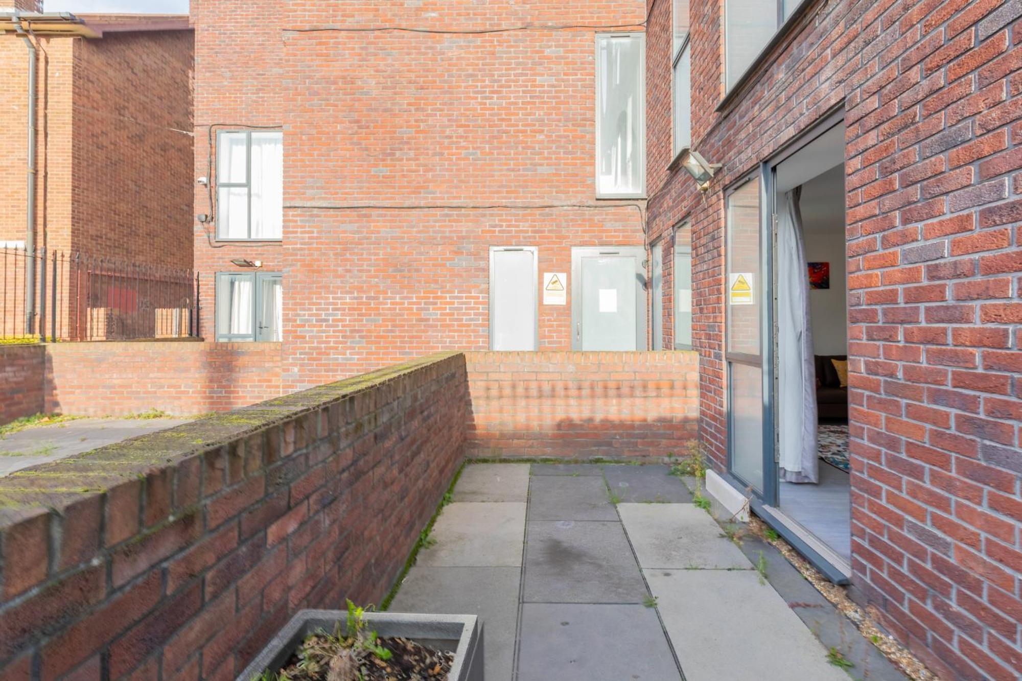 Spacious 3bd Flat Near Airport Apartamento *
