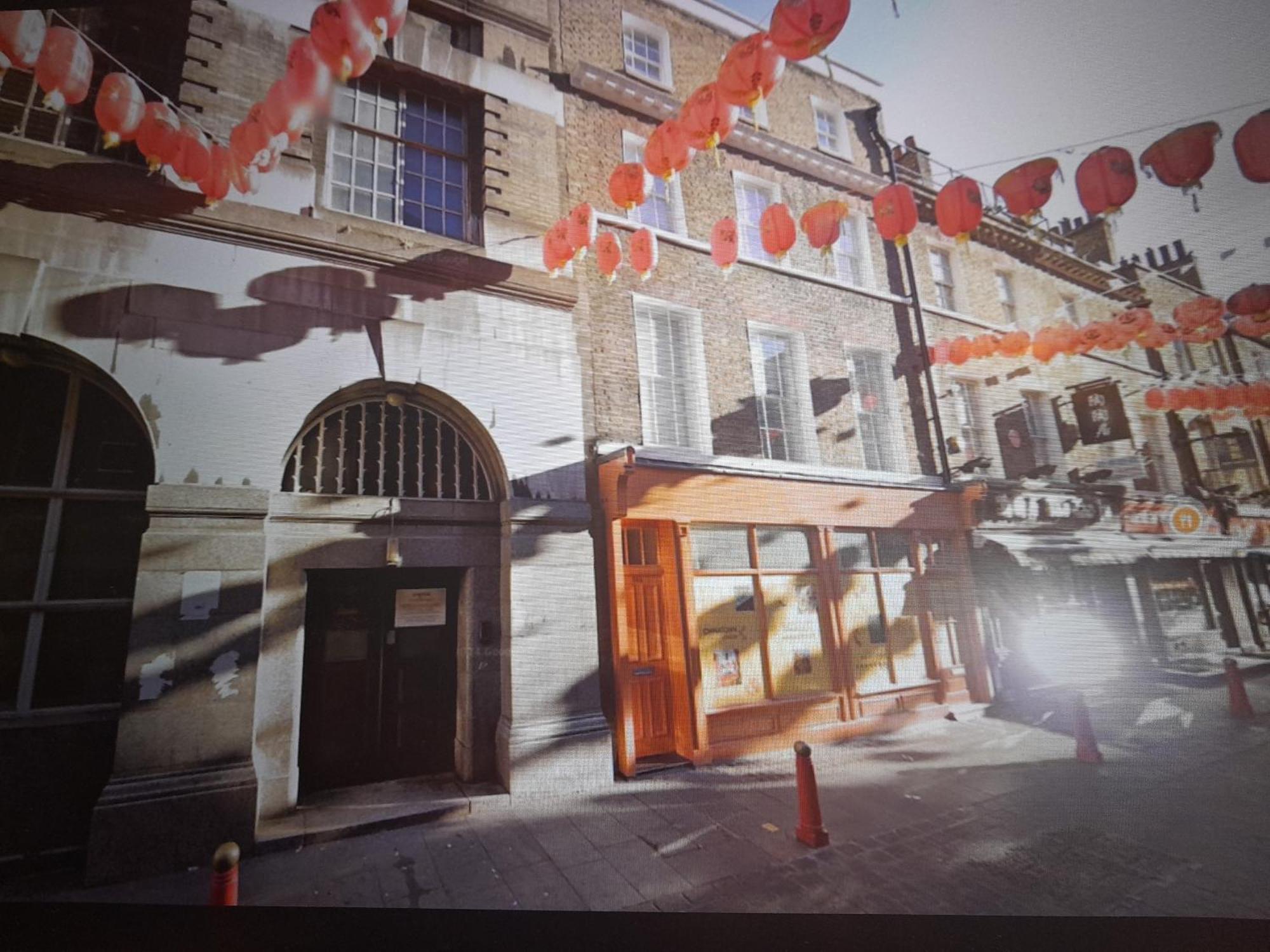Luxurious Central Azbe London