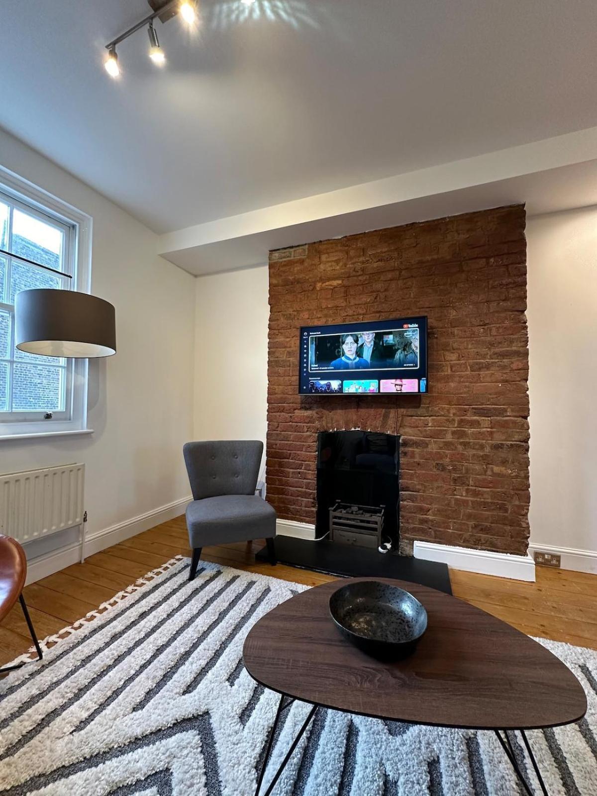 Kings Cross Cosy 2 Bedroom Flat Apartment *