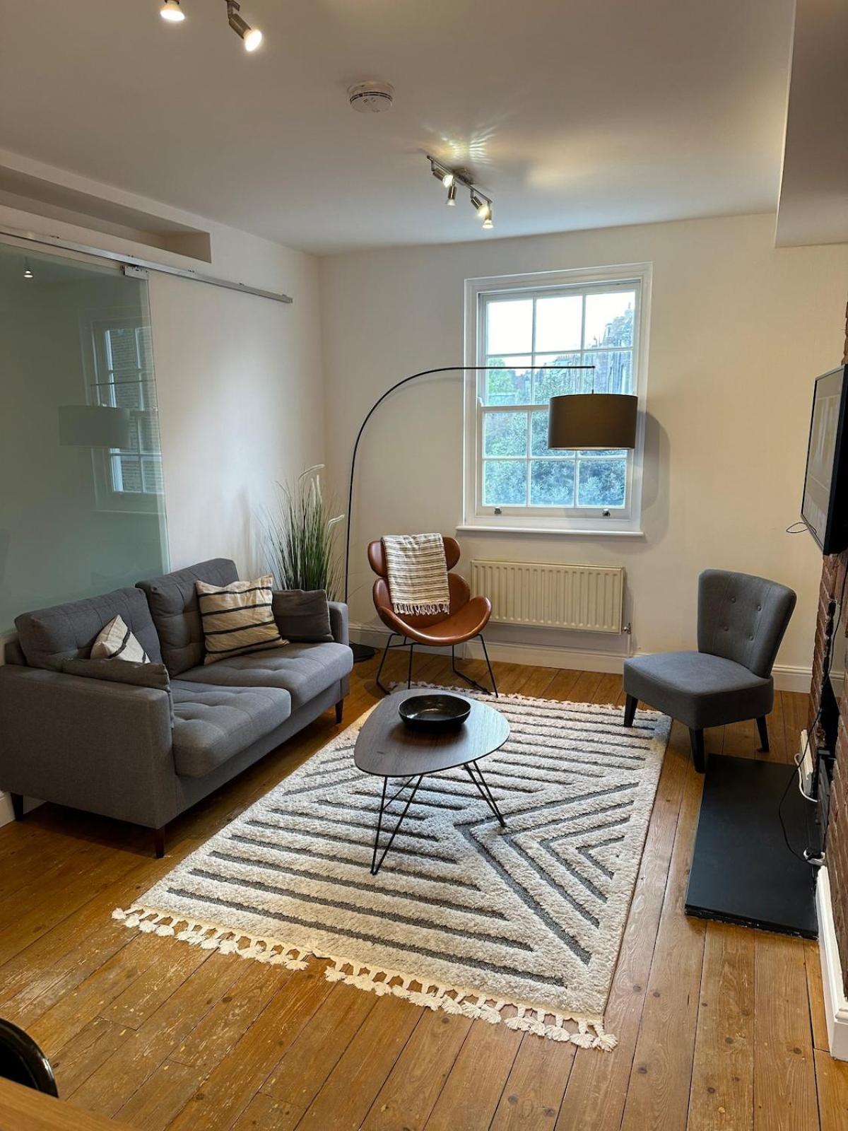 Kings Cross Cosy 2 Bedroom Flat * London
