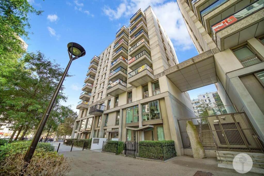 Modern 3 Bedroom - Olympic Park - E20 Stratford London