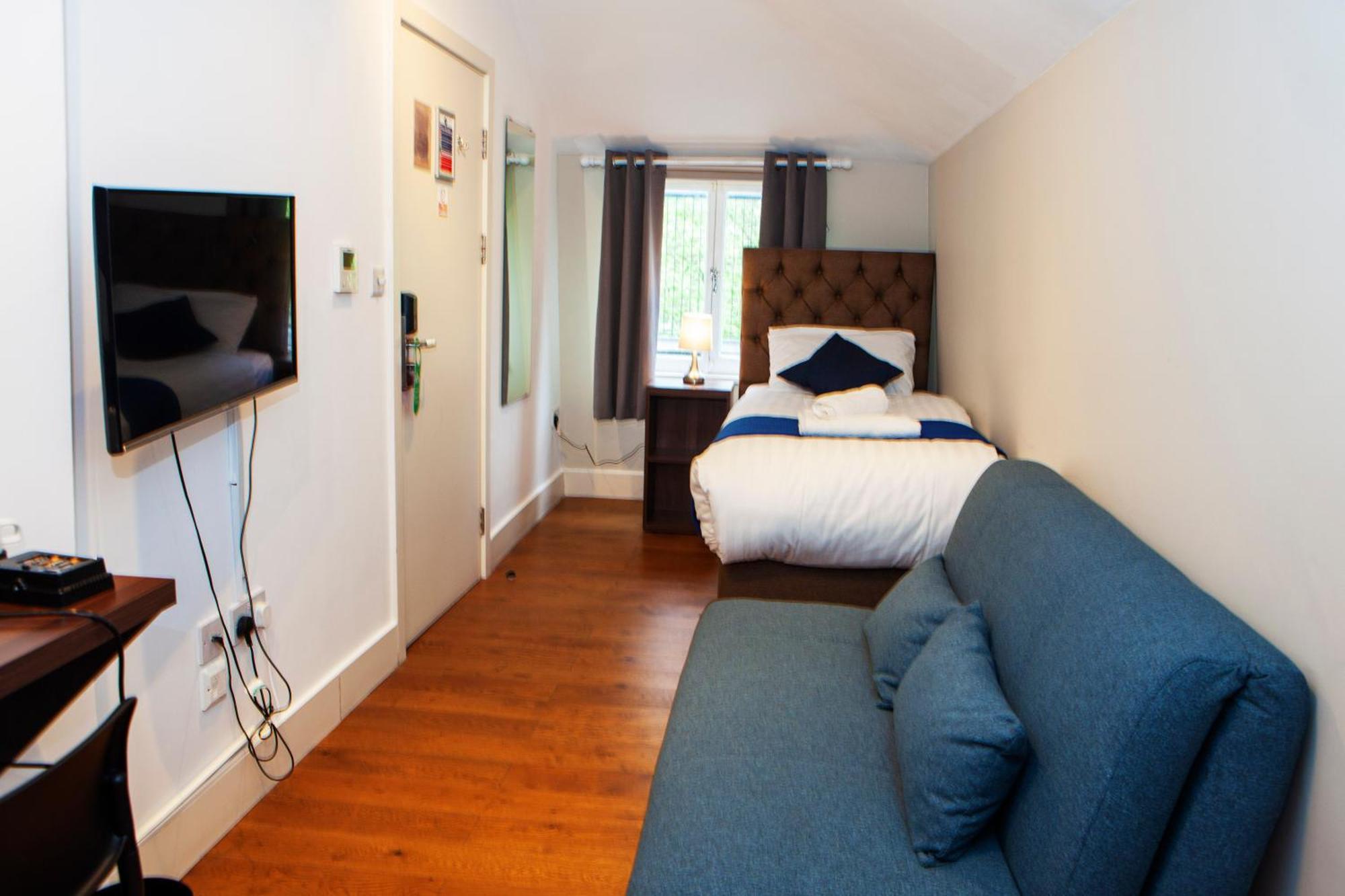 Putera Puteri Hotel 3*
