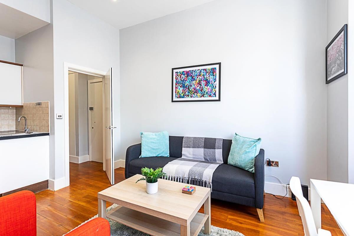 Refurbished Stjohns Hill Apartment *