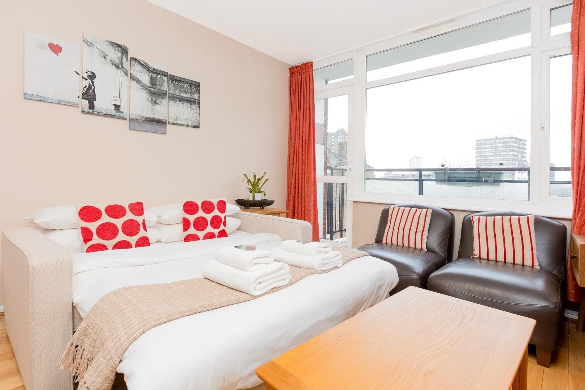 Apartment 2br Balcony, Battersea, 5min Clapham Junction St London