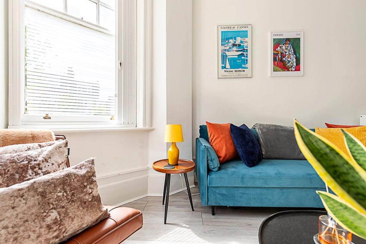 Stylish Hideaway Flat At Milton Park Highgate Apartment London