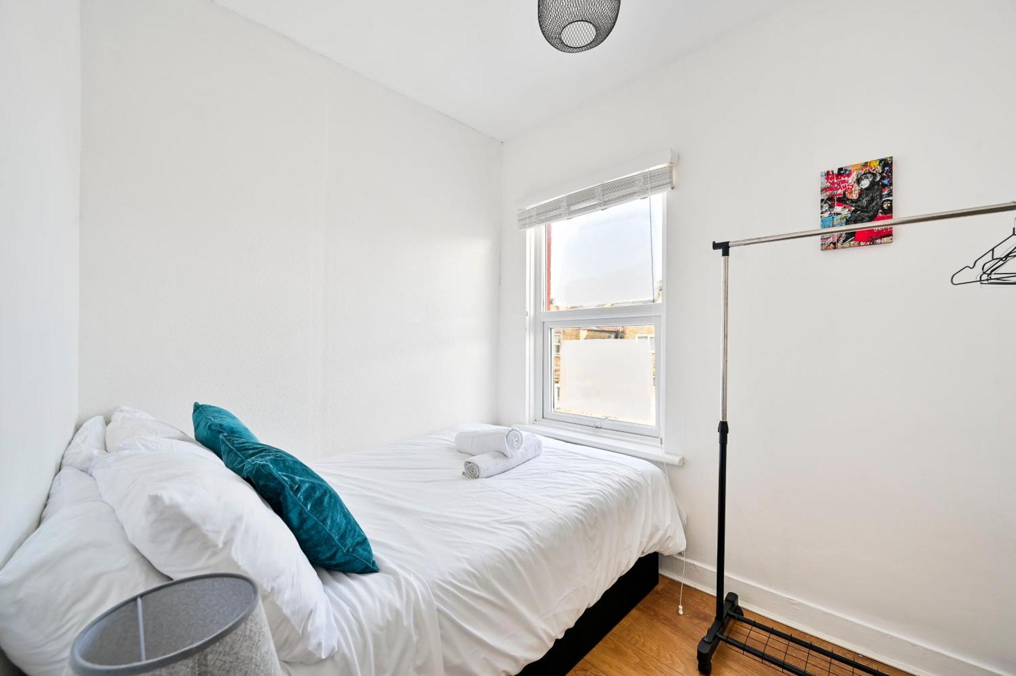 2-bed, Sleeps 8 In Leyton E10, Near Stratford Leilighet *