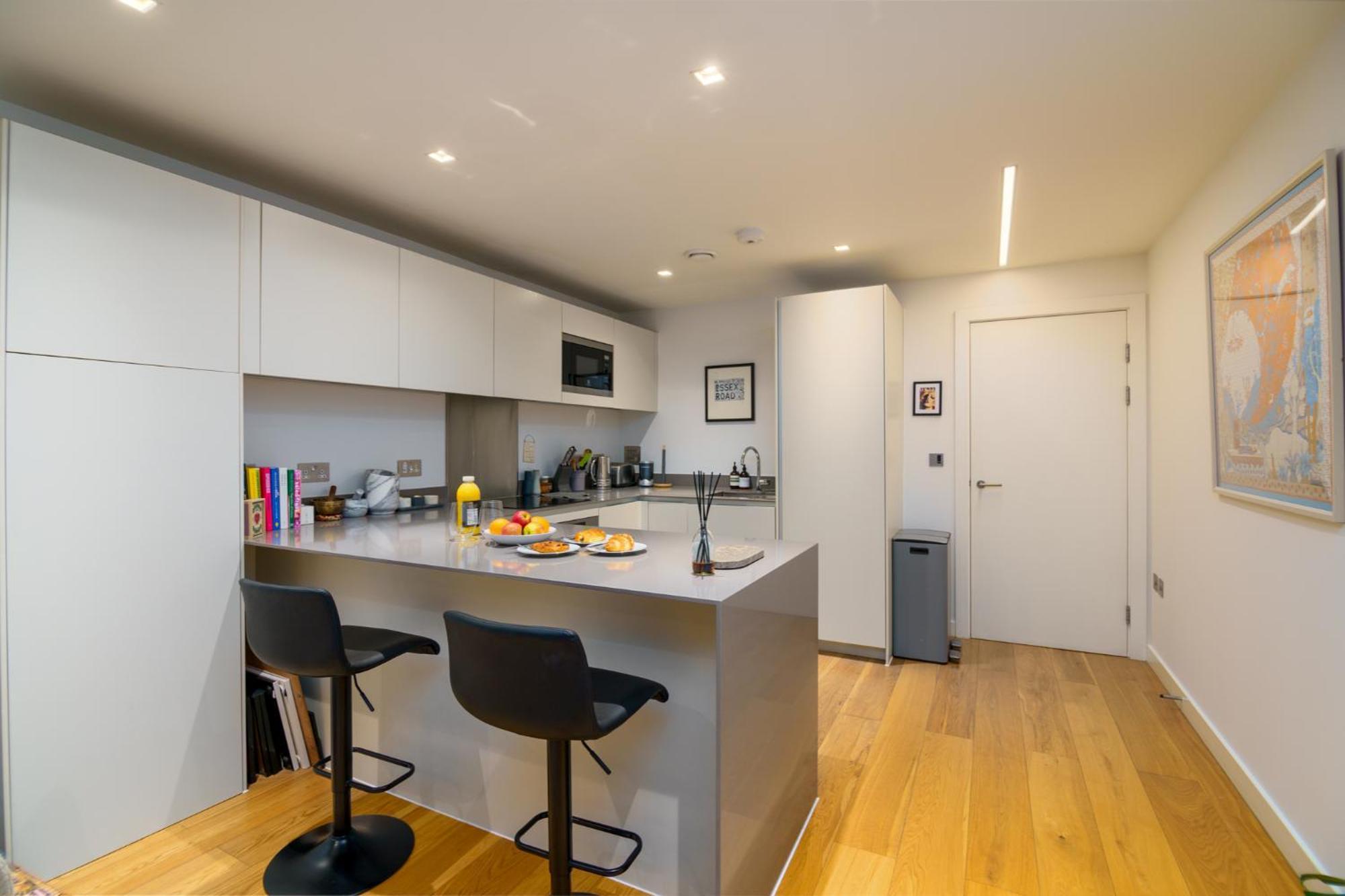 Elegant 2bd Flat Near Old Street, * Londen