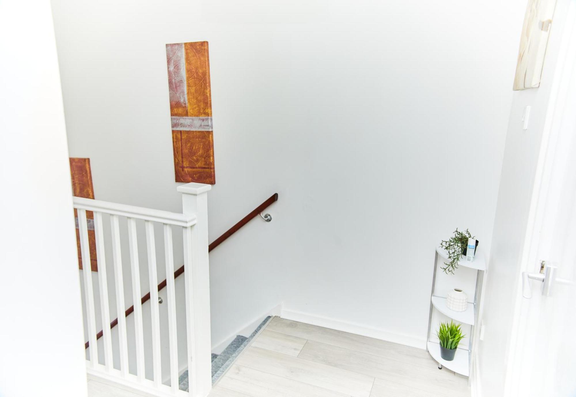 Emerald Haven 5 Star Proximity Apartment *