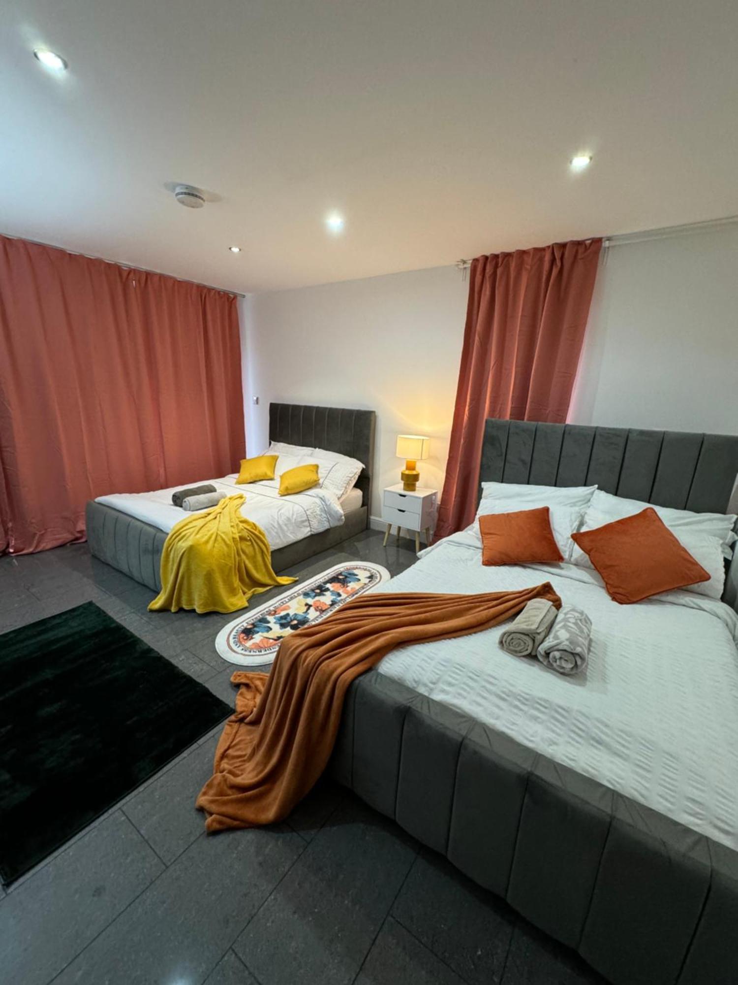 Privatunterkunft Cosy Luxurious In The Heart Of *