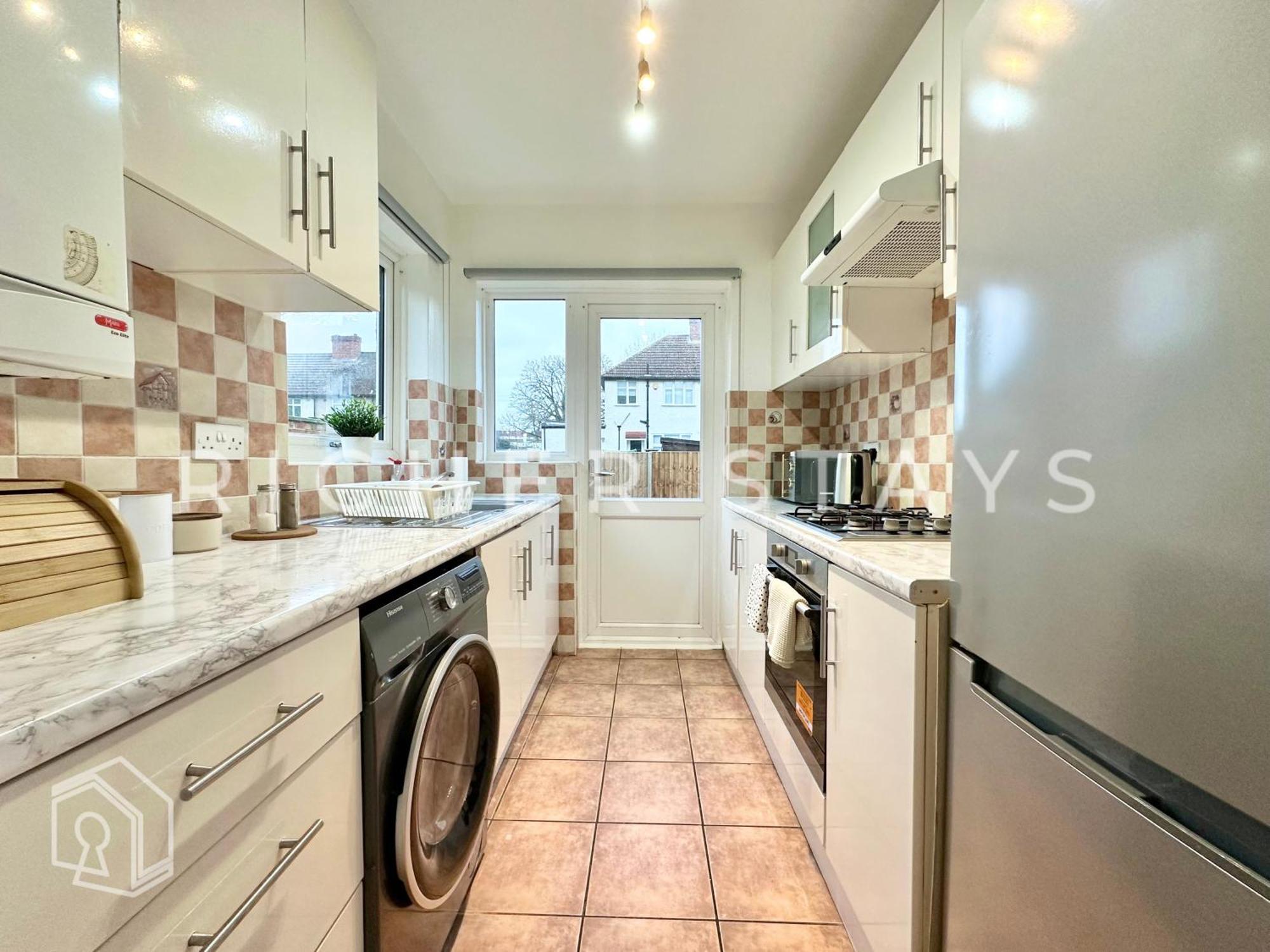 Holiday home Wembley Large 4-bedroom House, Driveway And Garden