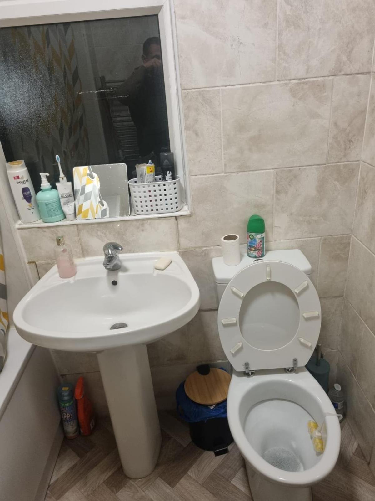 One Gjestgiverier *