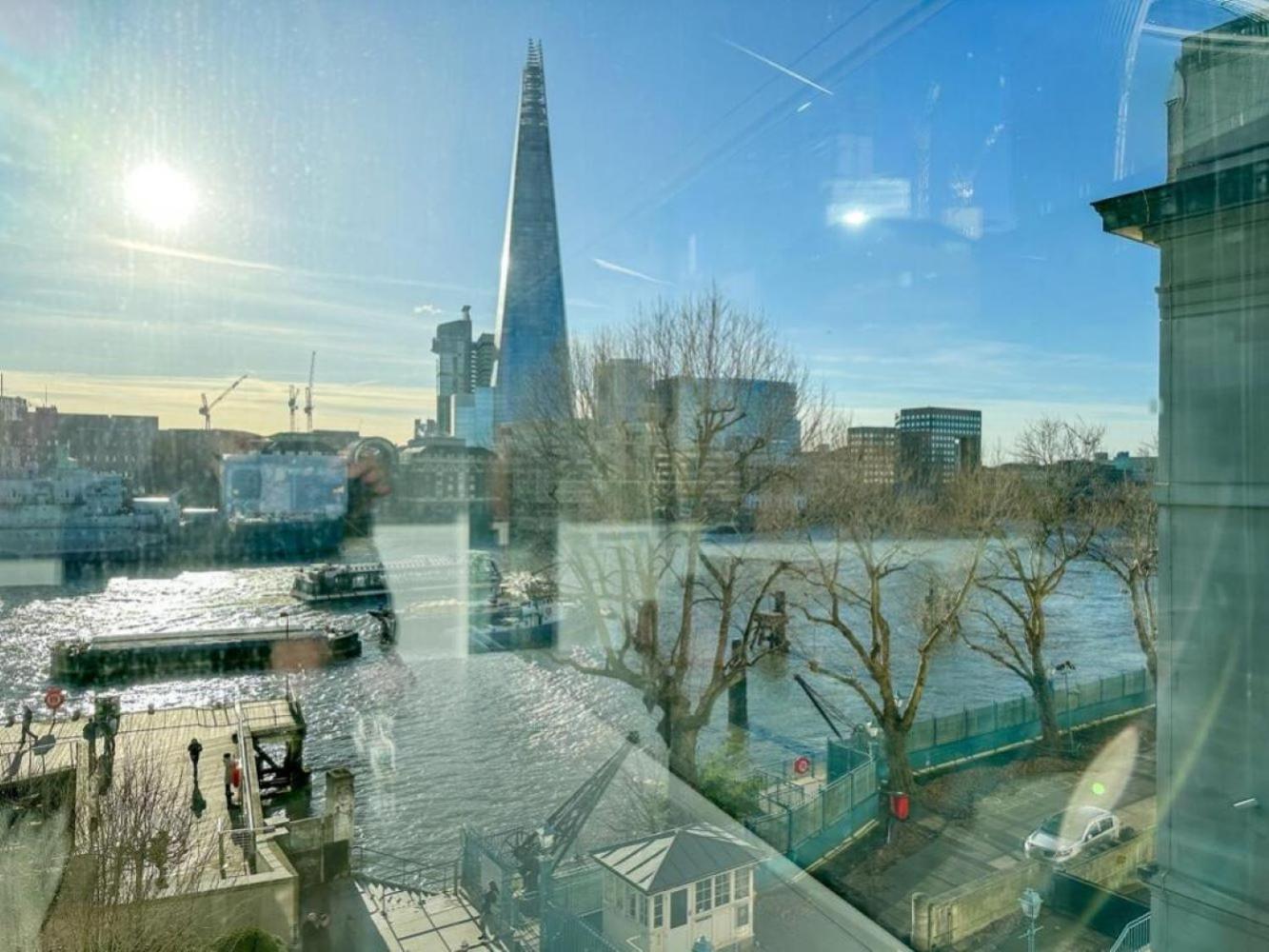 Apartment Beautiful Luxury Riverside Sleeps 8