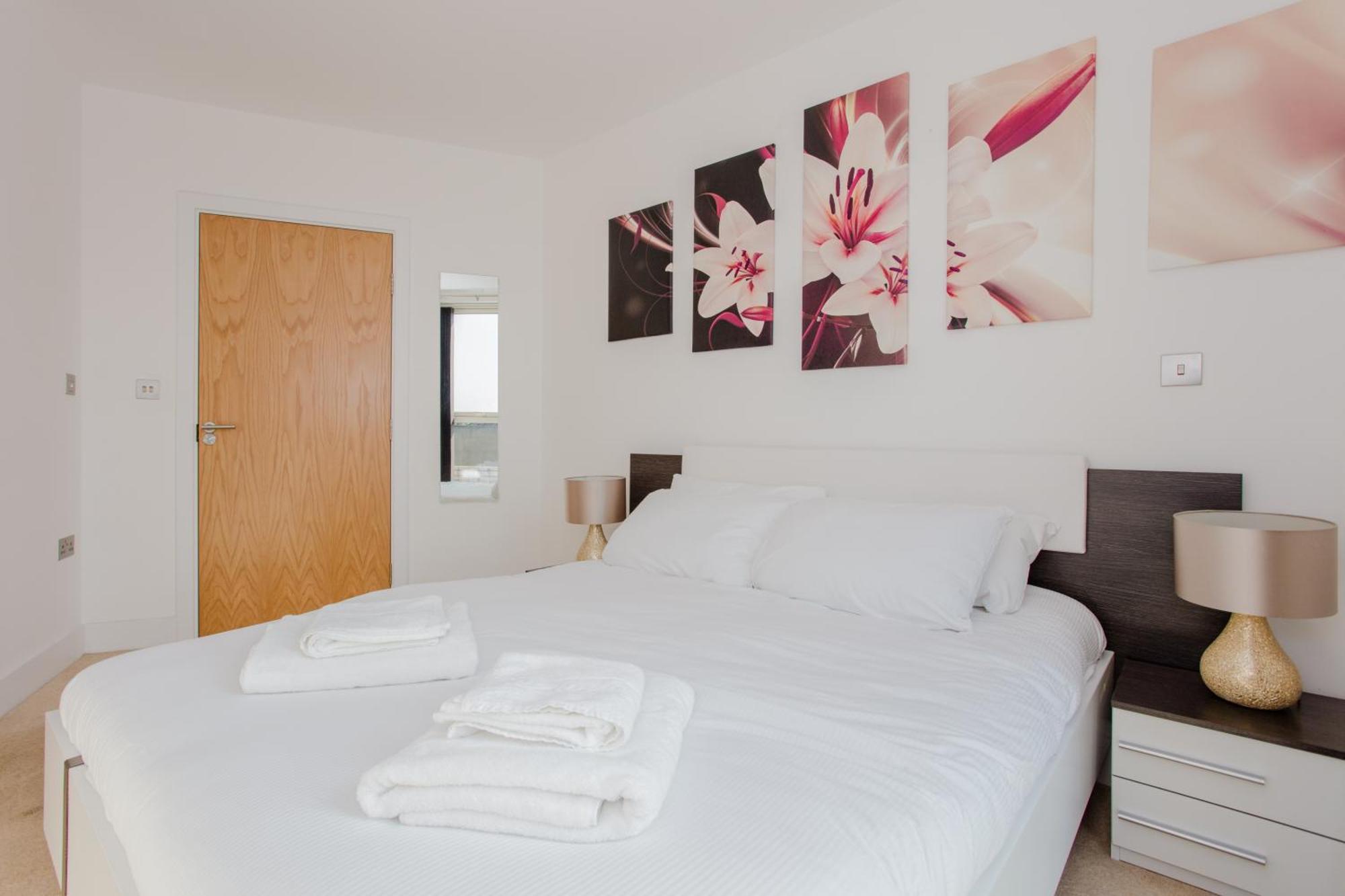 Brand New 2 Bedroom 2 Bath Flat At Brixton Station And O2 For Max 8 Guests Leilighet